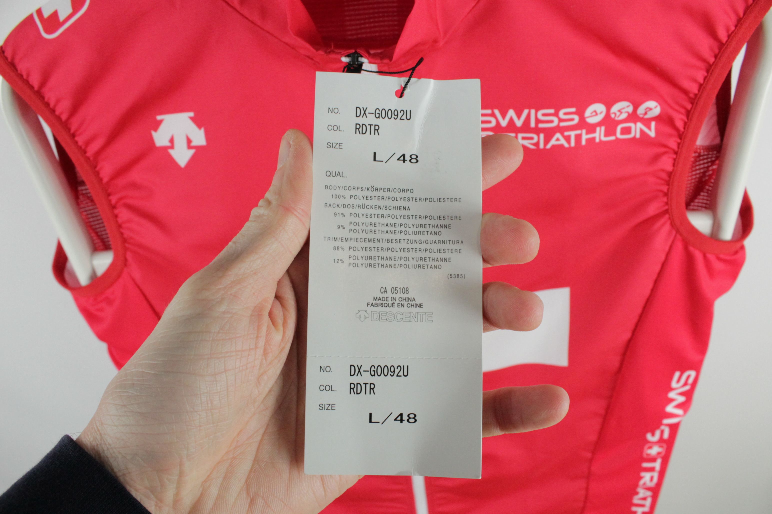 Descente × Japanese Brand Descente Red Cycling Vest Swiss Triathlon Team Size US M / EU 48-50 / 2 - 3 Thumbnail