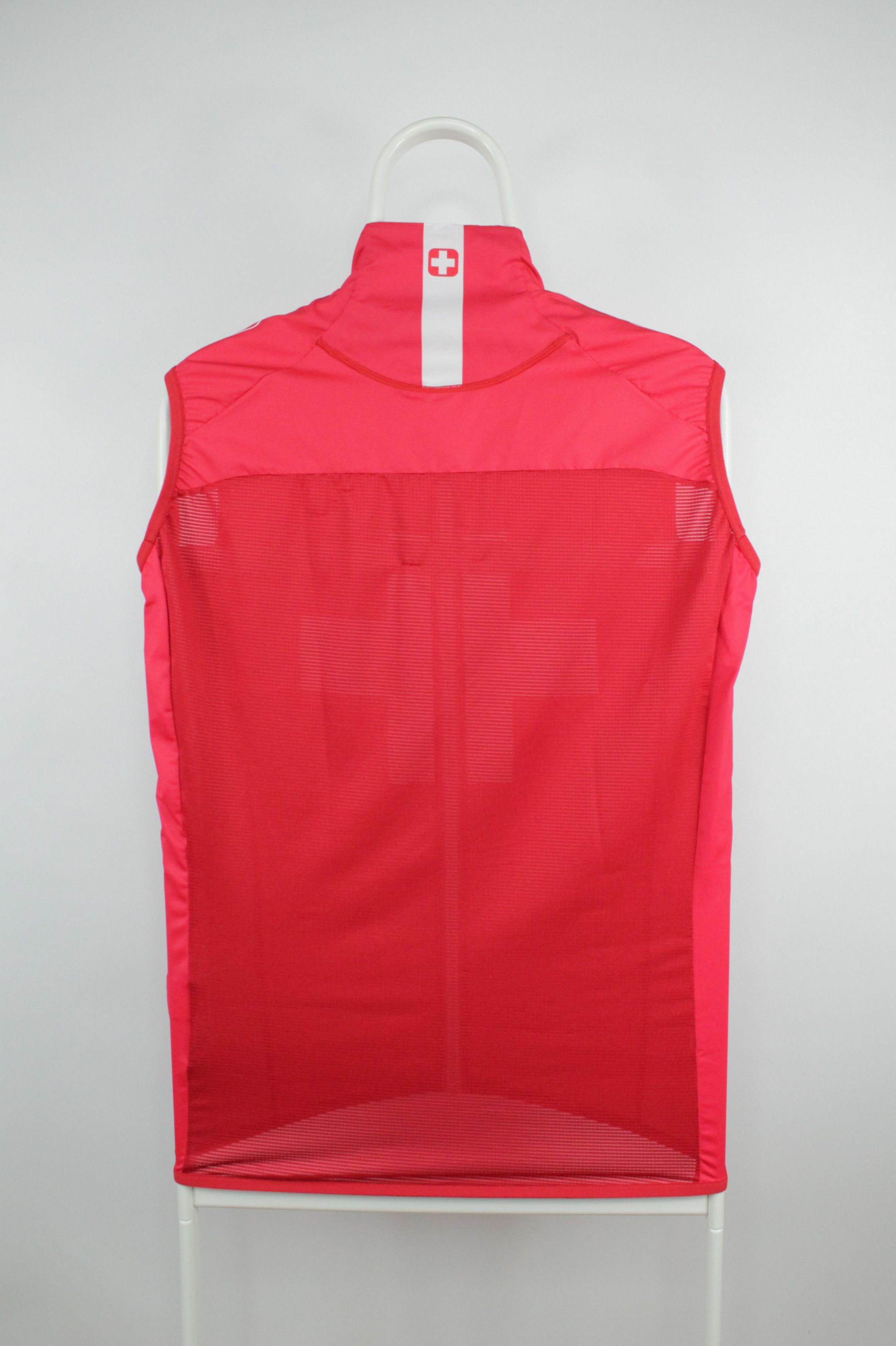 Descente × Japanese Brand Descente Red Cycling Vest Swiss Triathlon Team Size US M / EU 48-50 / 2 - 6 Thumbnail