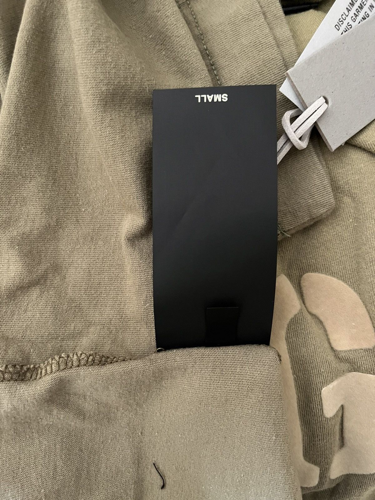 Fear of God Fear of God "FG7C" Logo Tee (Vintage Army, Small) Size US S / EU 44-46 / 1 - 12 Thumbnail