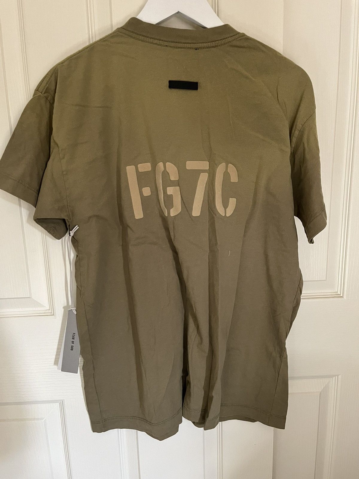 Fear of God Fear of God "FG7C" Logo Tee (Vintage Army, Small) Size US S / EU 44-46 / 1 - 4 Thumbnail