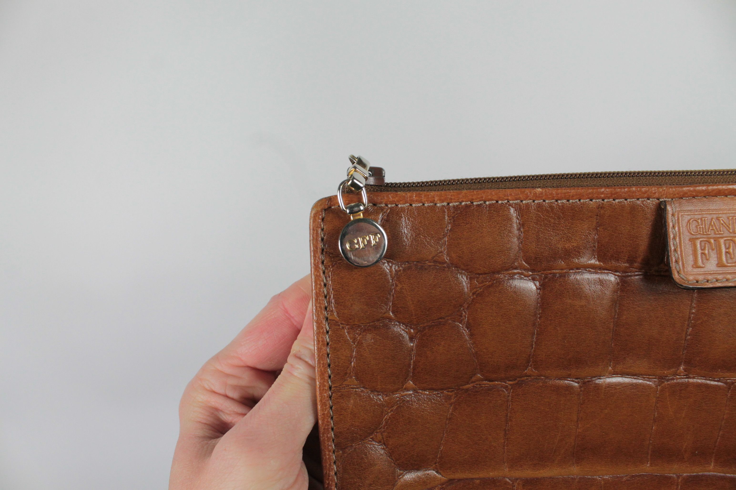 Gianfranco Ferre × Vintage Vintage Gianfranco Ferre Croc Embossed Leather Shoulder Bag Size ONE SIZE - 5 Thumbnail
