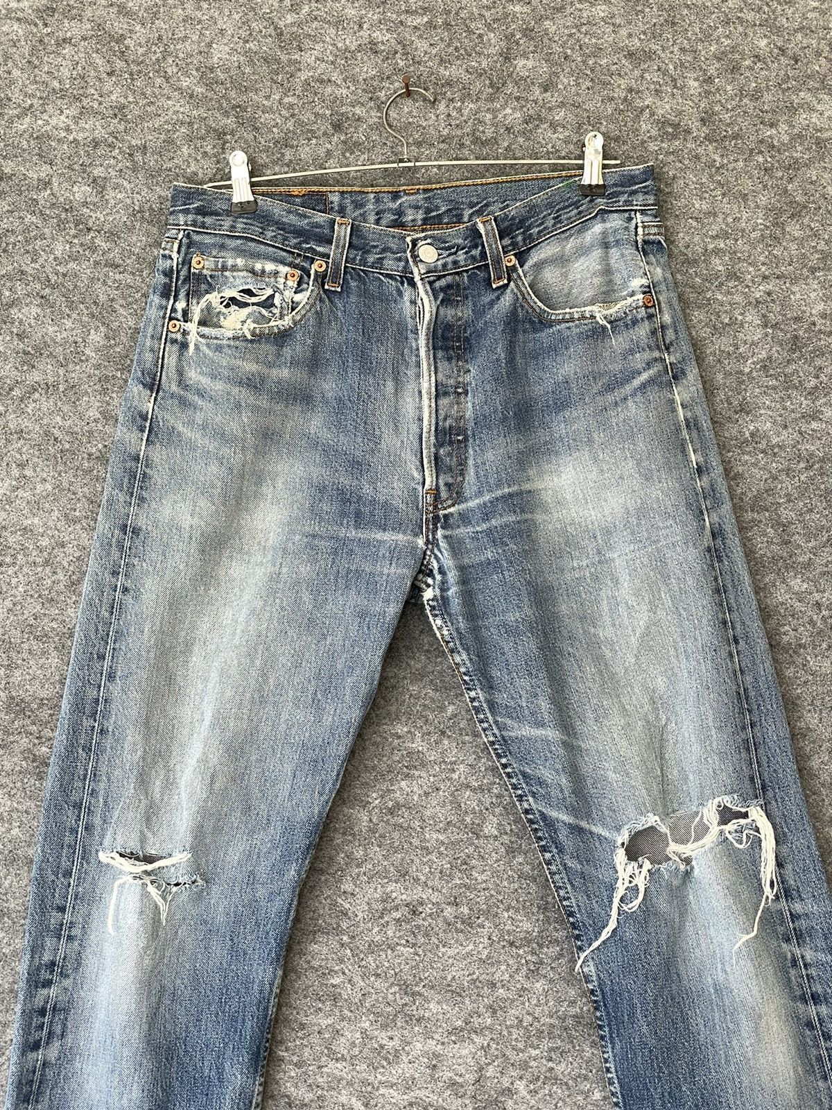 Levi's × Vintage VINTAGE 501 LEVIS DISSTRESSED DENIM Size US 33 - 2 Thumbnail