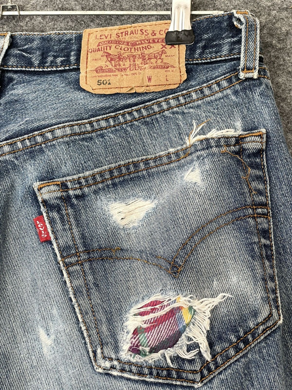 Levi's × Vintage VINTAGE 501 LEVIS DISSTRESSED DENIM Size US 33 - 5 Thumbnail