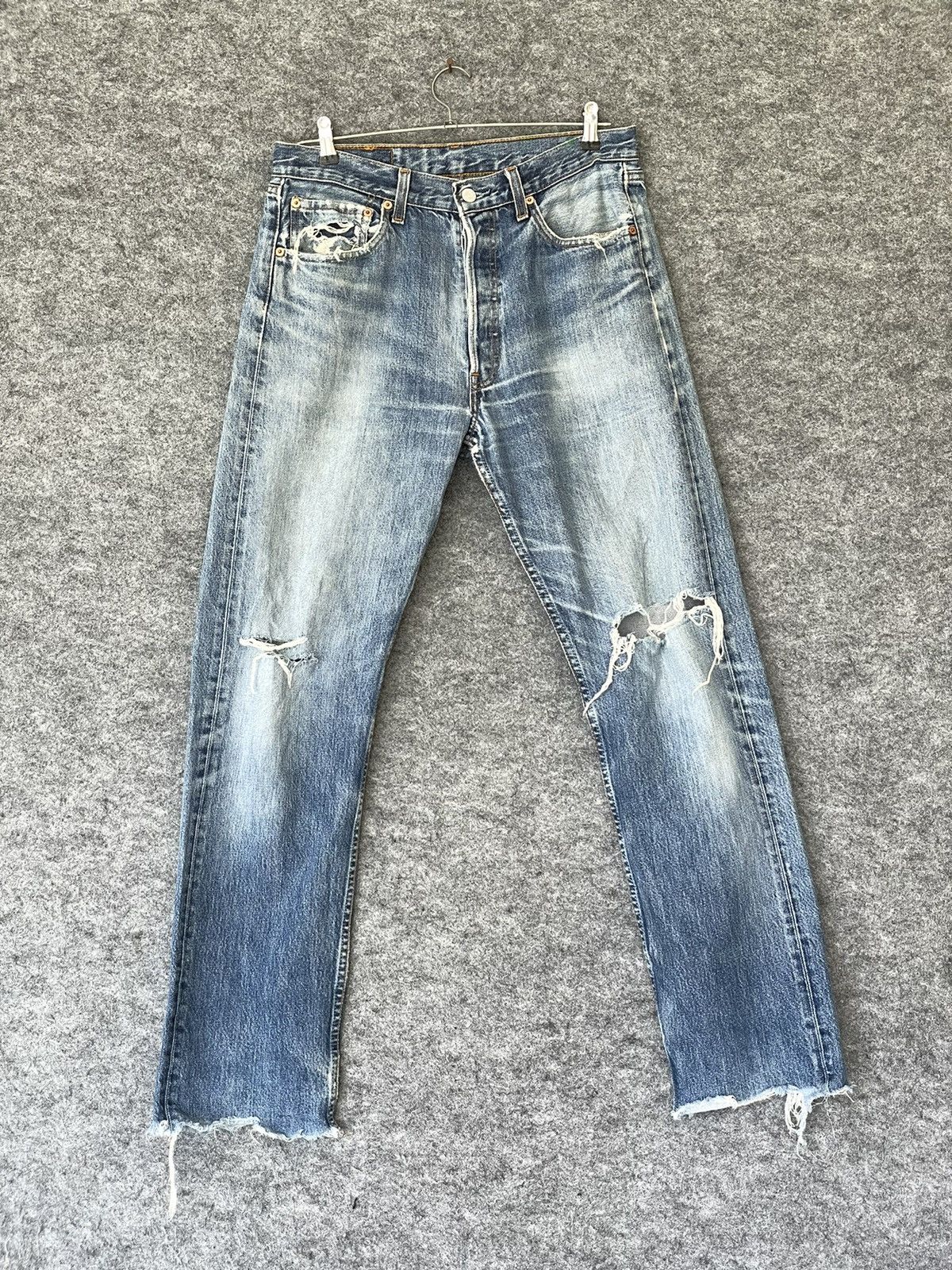 Levi's × Vintage VINTAGE 501 LEVIS DISSTRESSED DENIM Size US 33 - 1 Thumbnail