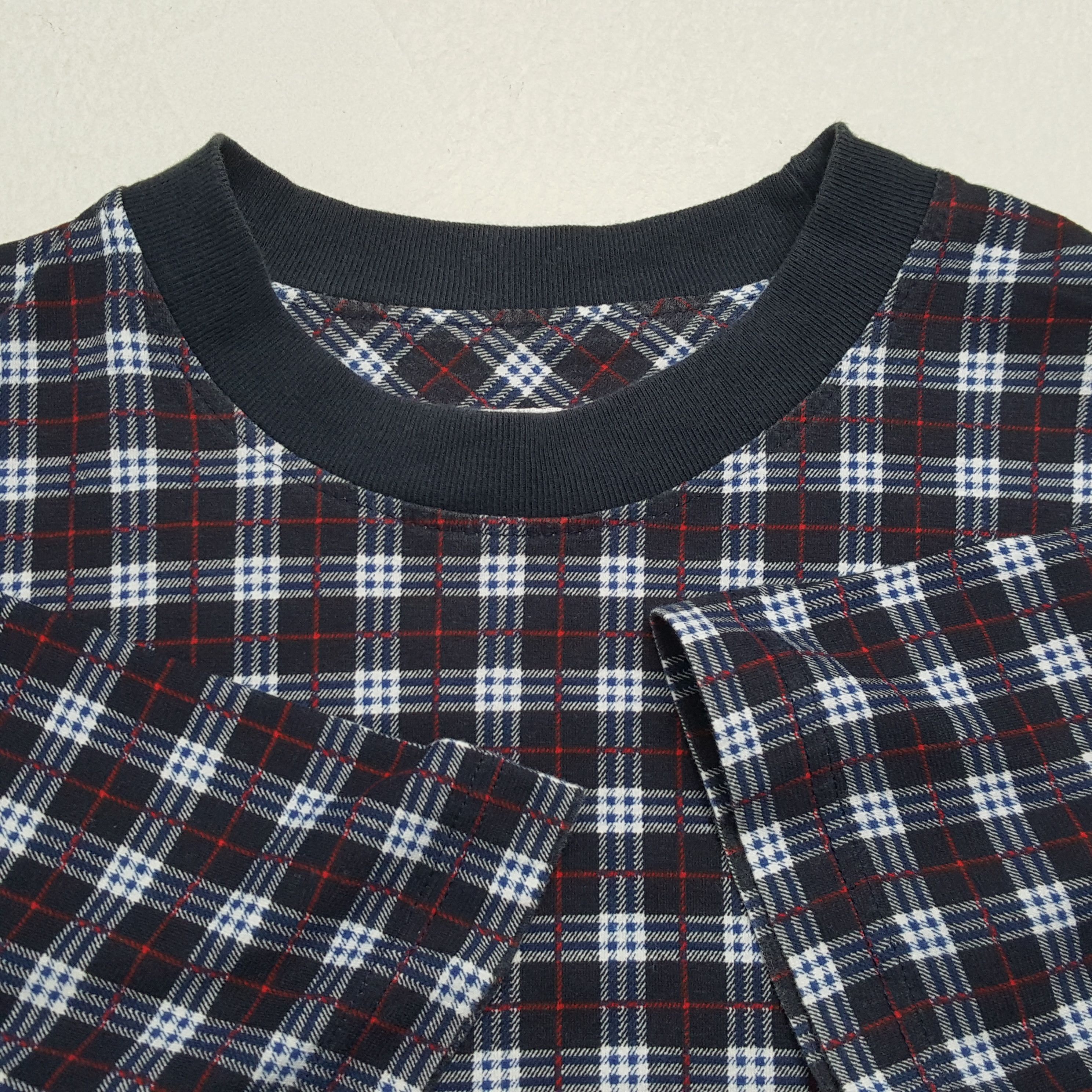 Burberry × Vintage BURBERRYS Nova Check Design Style Tshirt Size US M / EU 48-50 / 2 - 5 Thumbnail