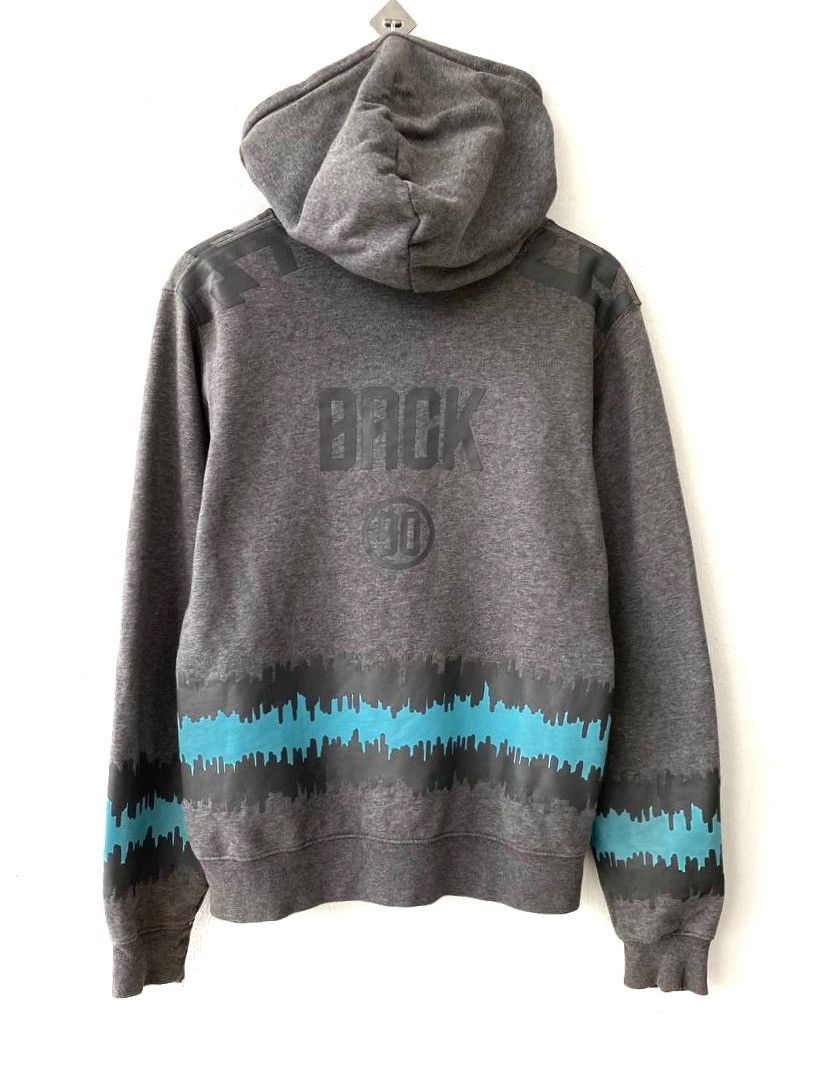 Japanese Brand AW2002 Swagger Frequency Design Zip Ups Hoodies Size US S / EU 44-46 / 1 - 2 Thumbnail