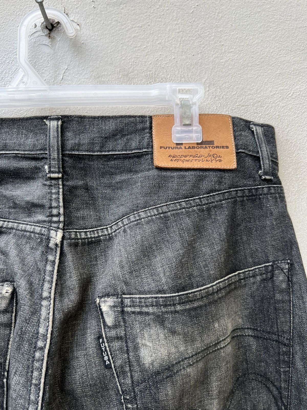 Futura VTG Futura Laboratories Dirty Sun Fade Denim Selvedge Jeans Size US 34 / EU 50 - 20 Thumbnail