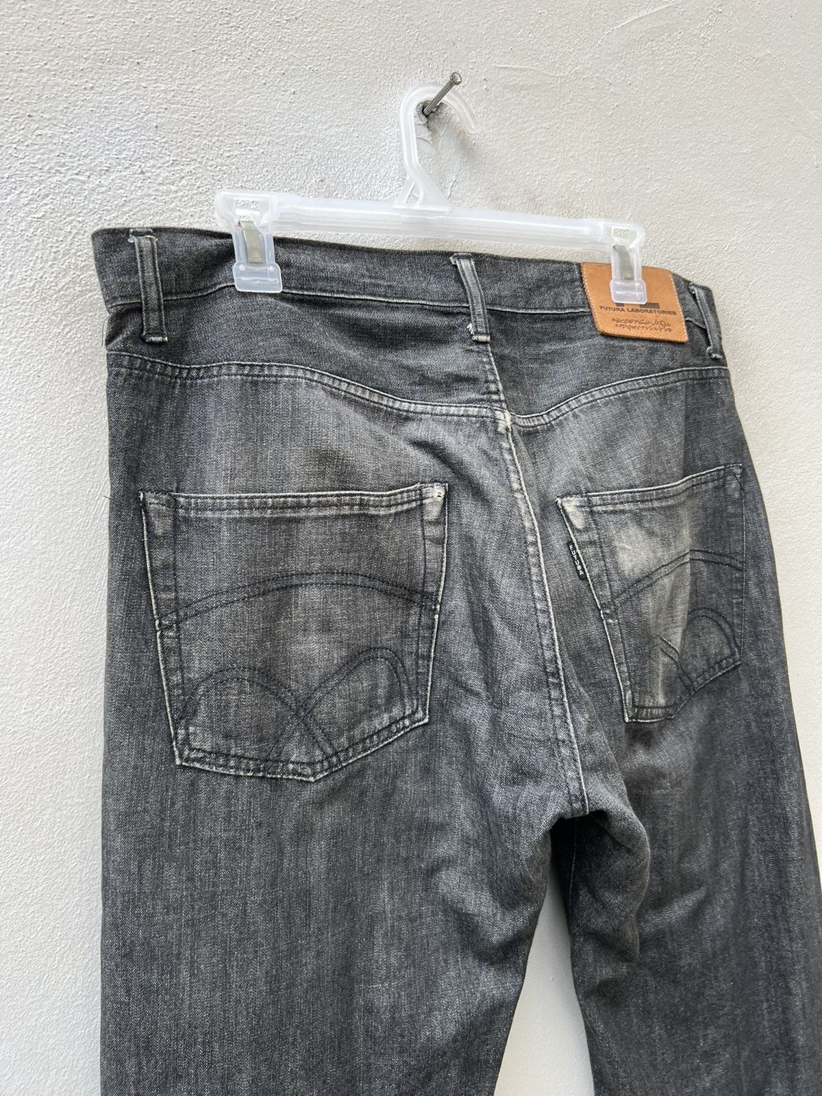 Futura VTG Futura Laboratories Dirty Sun Fade Denim Selvedge Jeans Size US 34 / EU 50 - 16 Thumbnail