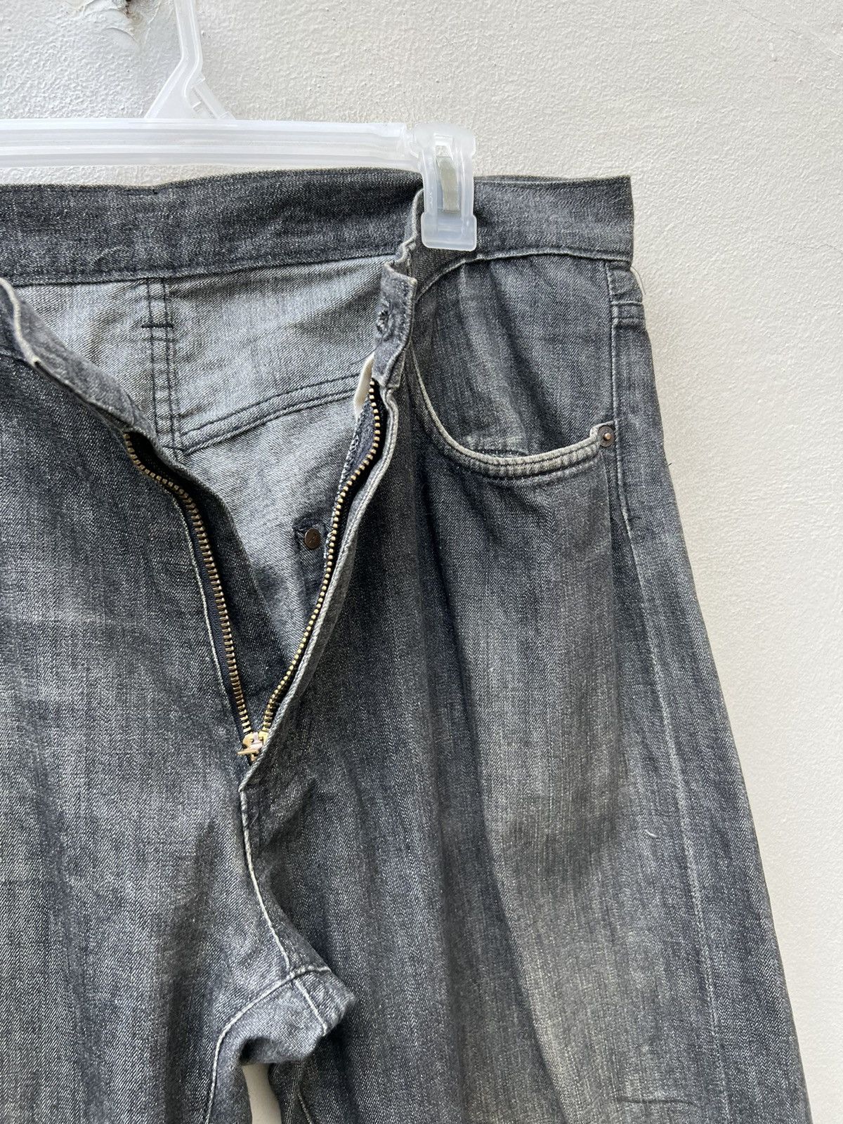 Futura VTG Futura Laboratories Dirty Sun Fade Denim Selvedge Jeans Size US 34 / EU 50 - 9 Thumbnail