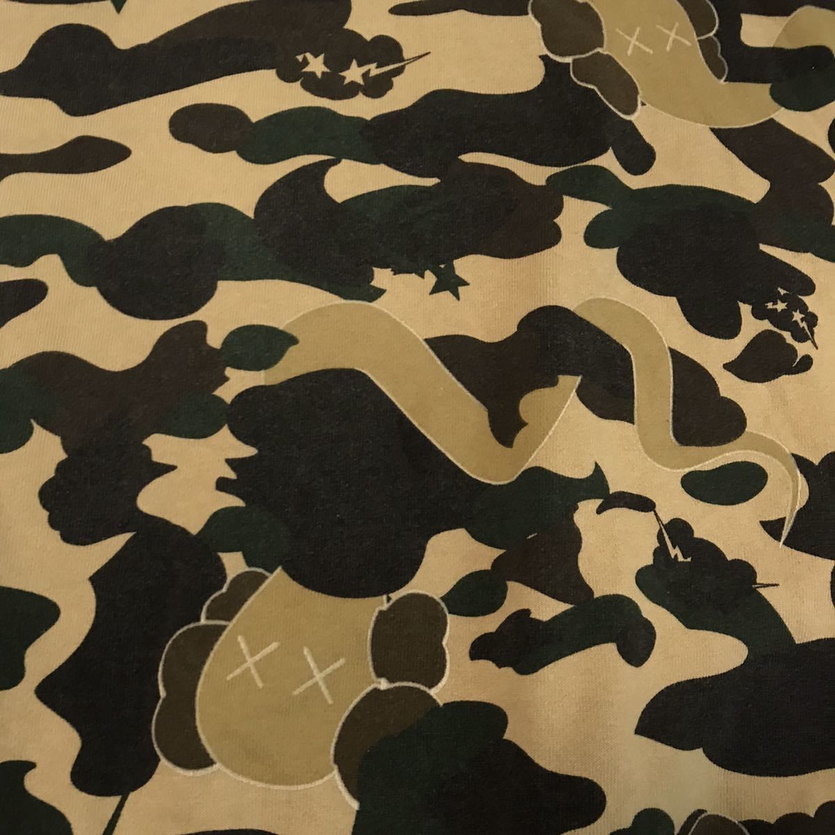 Bape × Kaws BAPE × kaws Short sleeve sweatshirt bendy 1st camo yellow Size US L / EU 52-54 / 3 - 6 Thumbnail