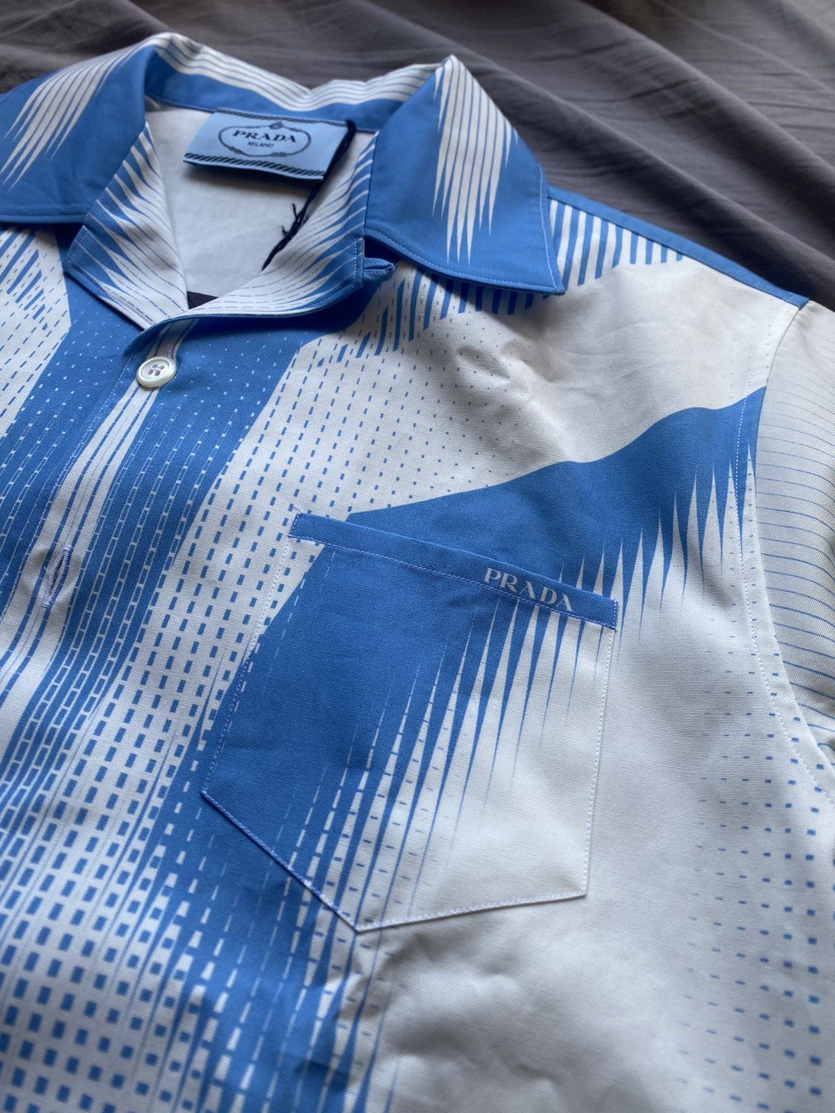 Prada Blue Printed Boxy Crop Bowling Shirt Size US M / EU 48-50 / 2 - 3 Thumbnail