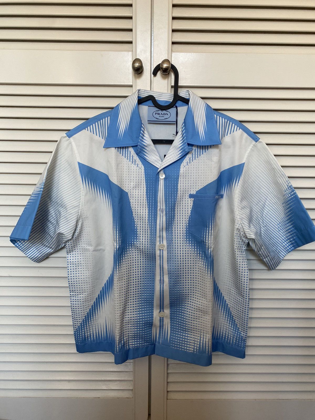 Prada Blue Printed Boxy Crop Bowling Shirt Size US M / EU 48-50 / 2 - 1 Thumbnail