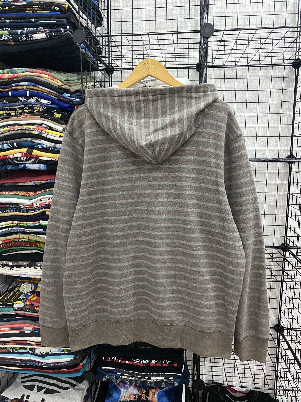 Gap GAP Big Logo Hoddies Sweater Size US XL / EU 56 / 4 - 2 Thumbnail
