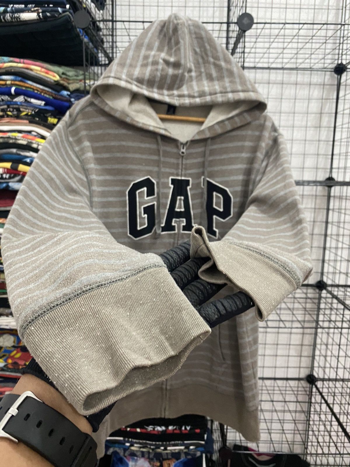 Gap GAP Big Logo Hoddies Sweater Size US XL / EU 56 / 4 - 5 Thumbnail