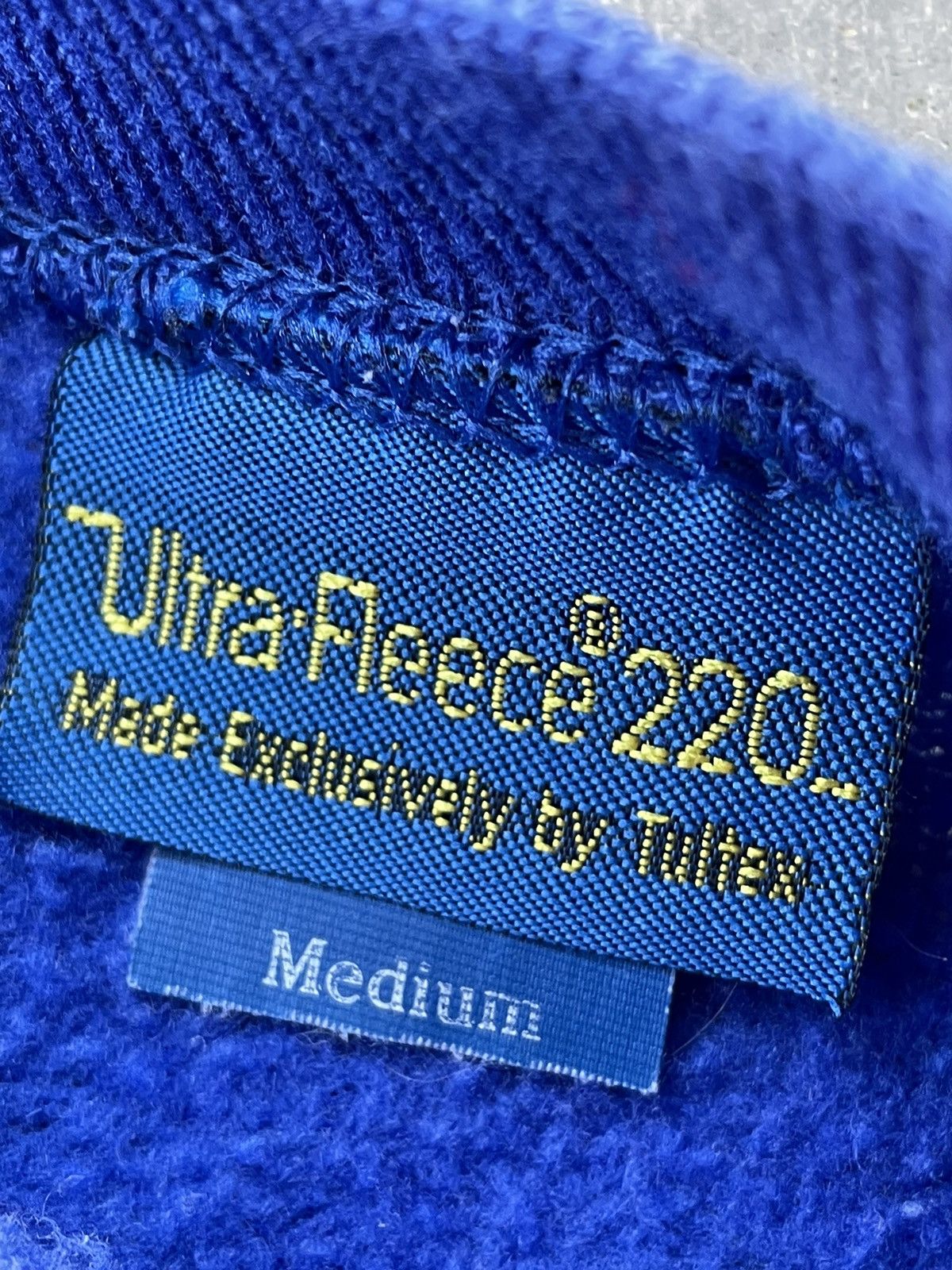 Vintage Vintage 80's Faded Blue Raglan Sweatshirt Size US M / EU 48-50 / 2 - 4 Thumbnail