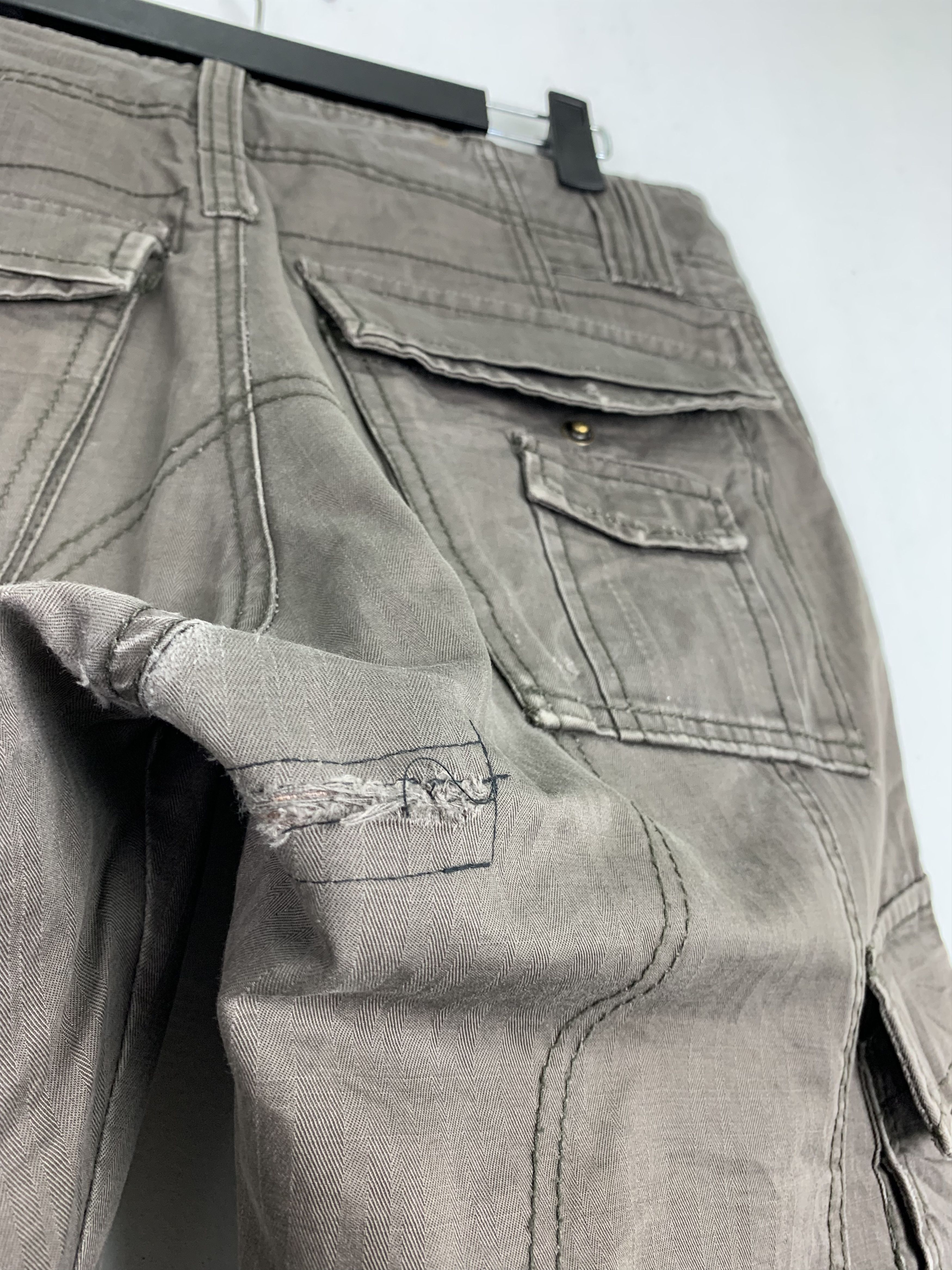 Japanese Brand 💥💥💥Cargo Pants Multipocket Doubles Knee Japanese Branded Size US 29 - 16 Thumbnail