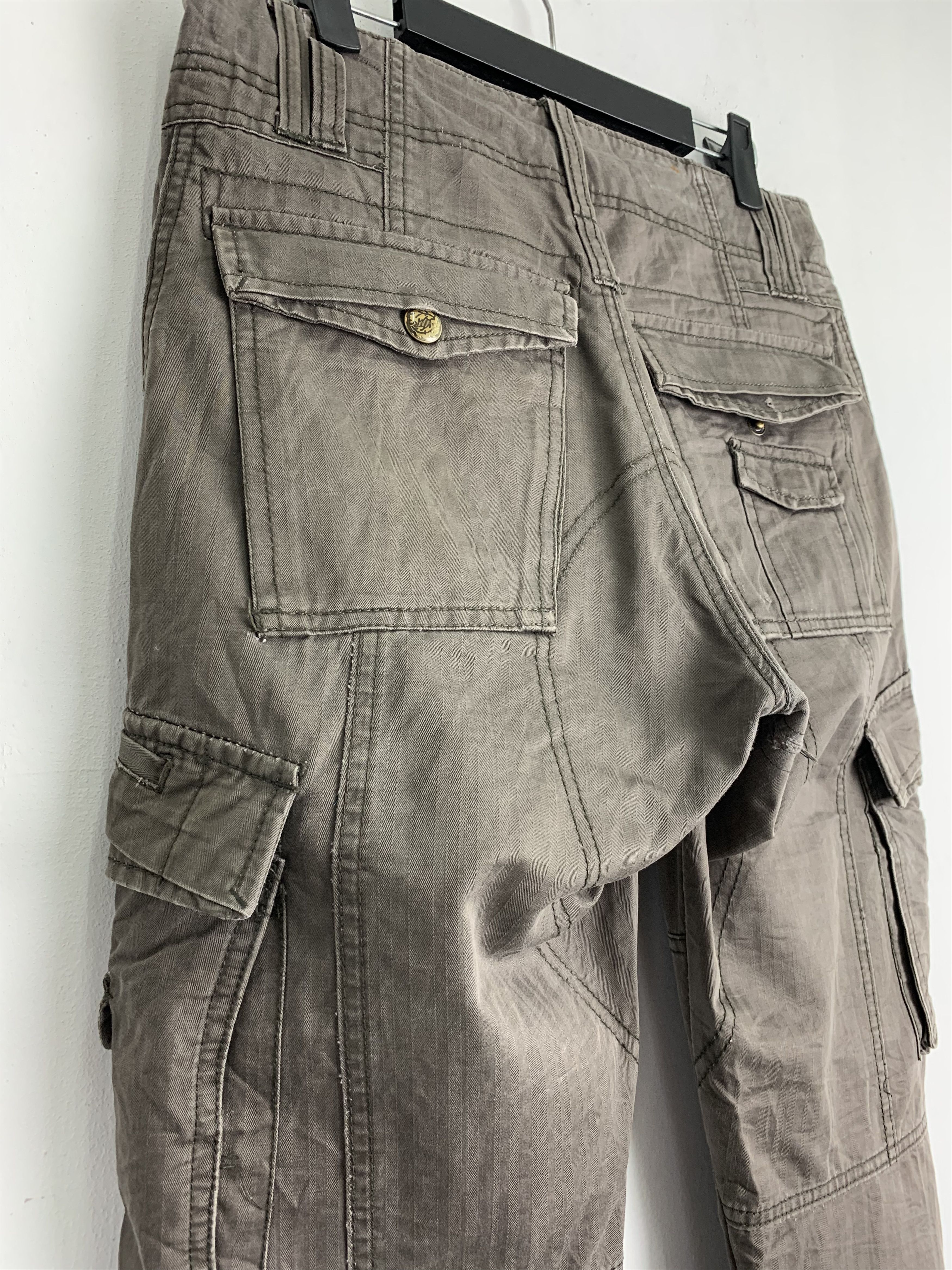 Japanese Brand 💥💥💥Cargo Pants Multipocket Doubles Knee Japanese Branded Size US 29 - 15 Thumbnail