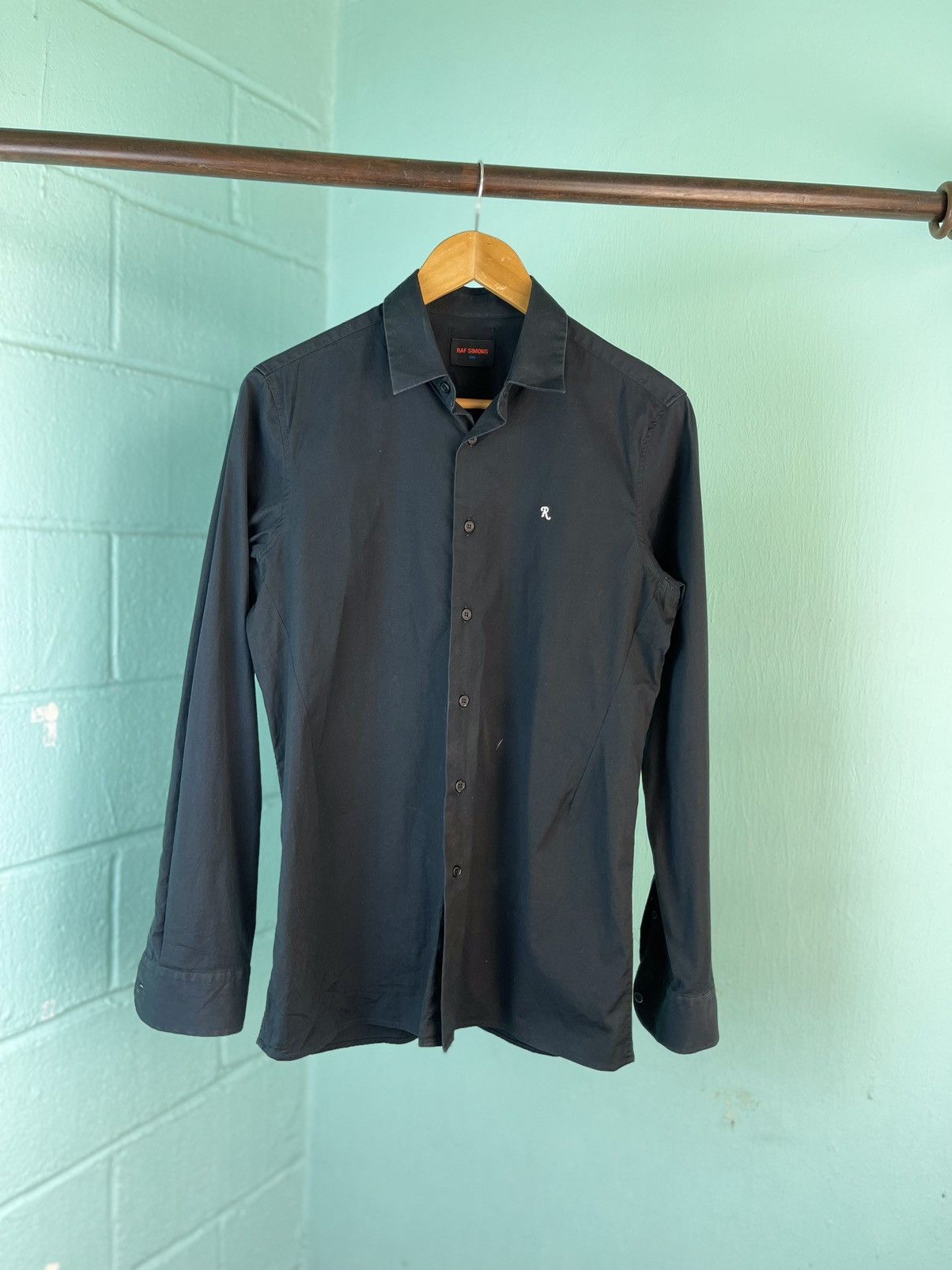 image of 1995 Raf Simons Classic ‘R’ Shirt in Black, Men's (Size Small)