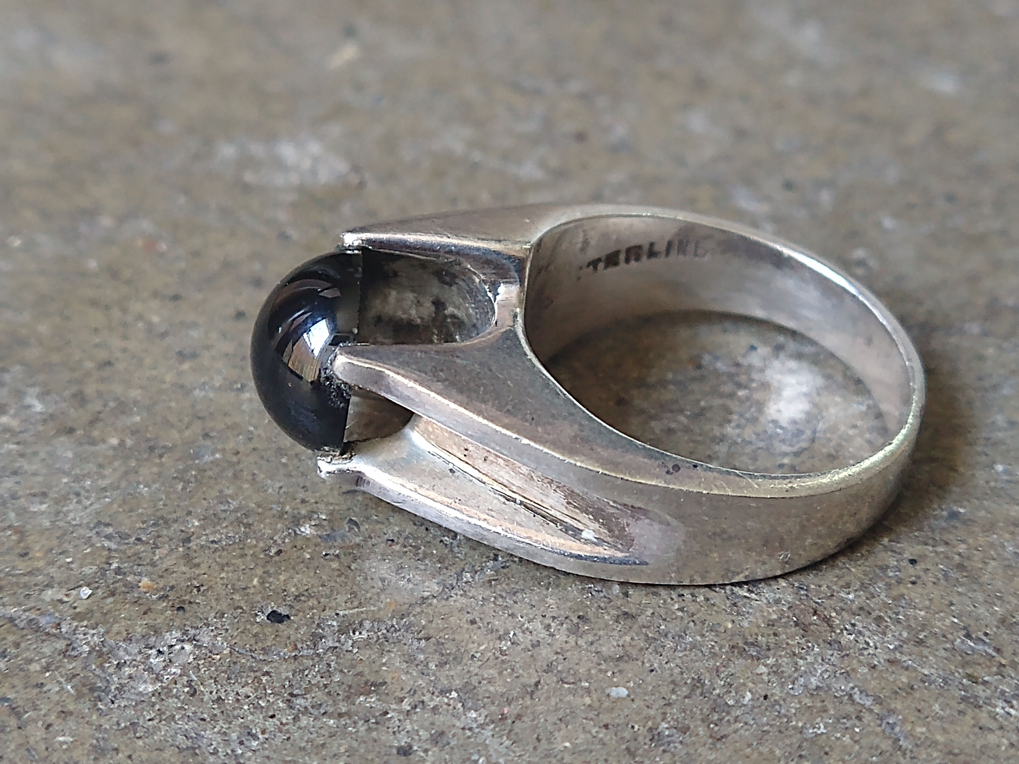 Other Vintage Sterling Silver Ring Size 7.25 Black Onyx Modern Size ONE SIZE - 7 Thumbnail
