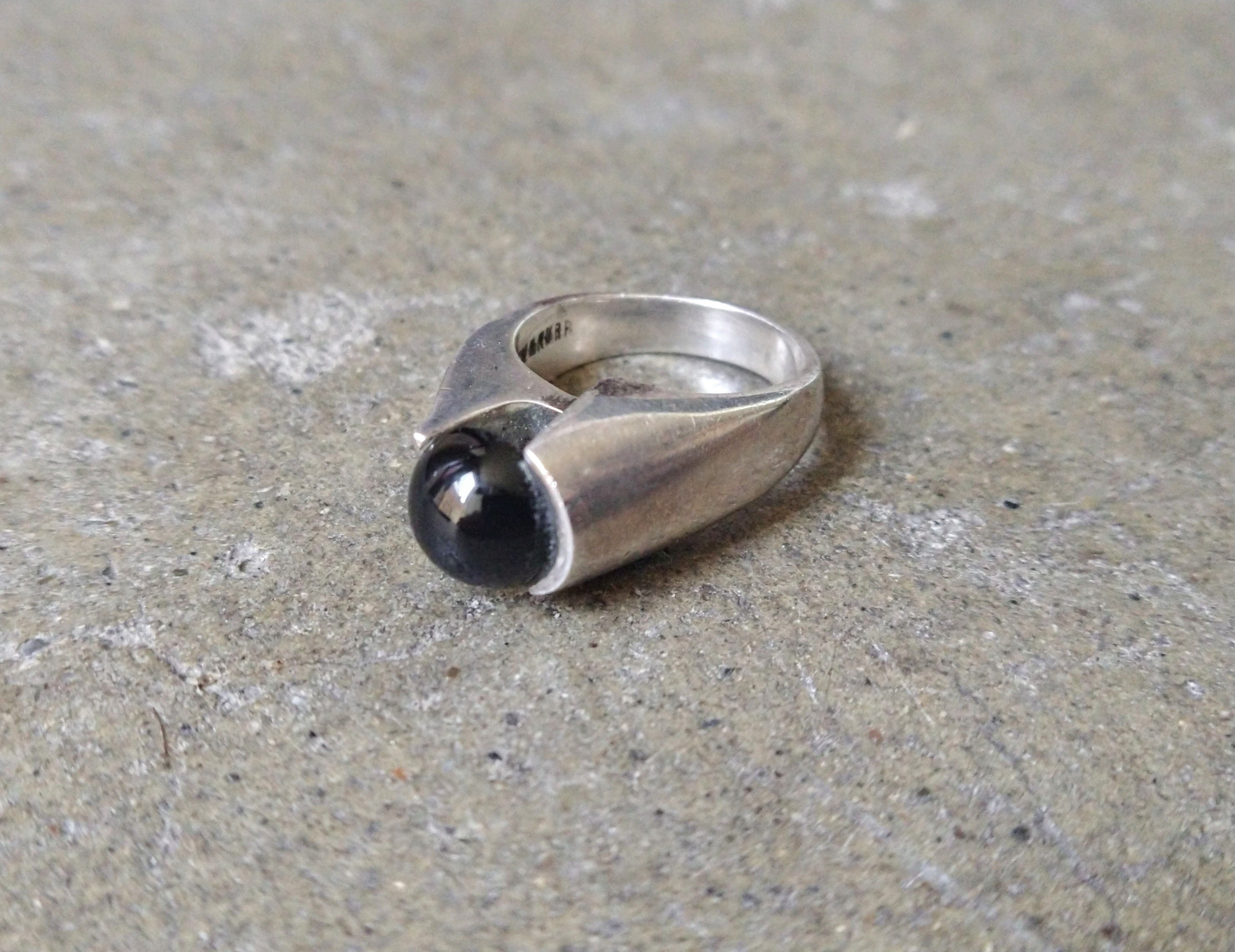 Other Vintage Sterling Silver Ring Size 7.25 Black Onyx Modern Size ONE SIZE - 2 Thumbnail