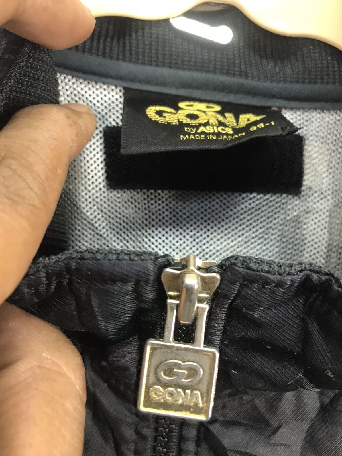 Asics × Japanese Brand × Vintage Vintage Gona zipper jacket by asics Size US XL / EU 56 / 4 - 5 Thumbnail