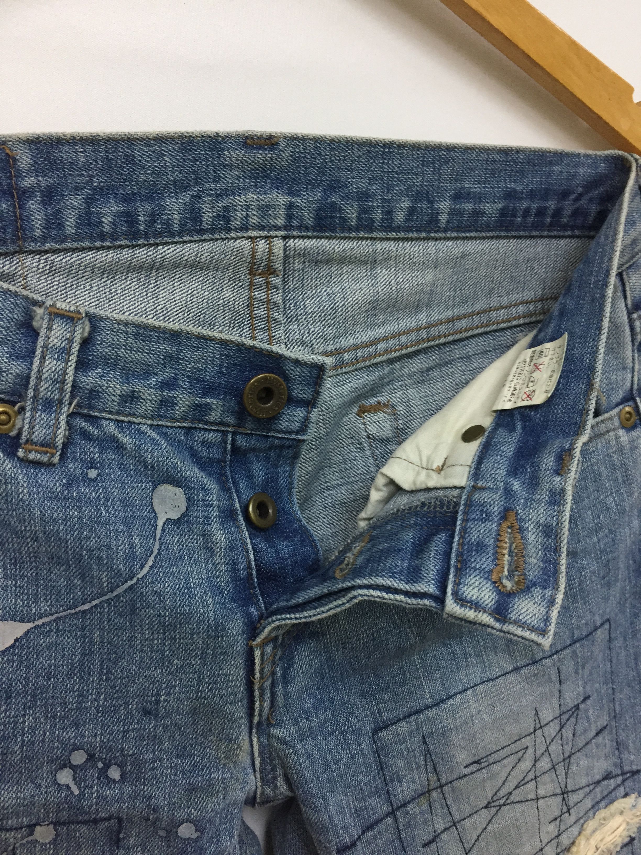 Hysteric Glamour Vtg HYSTERIC GLAMOUR Distressed flare Paint Splatter denim Size 30" / US 8 / IT 44 - 11 Thumbnail