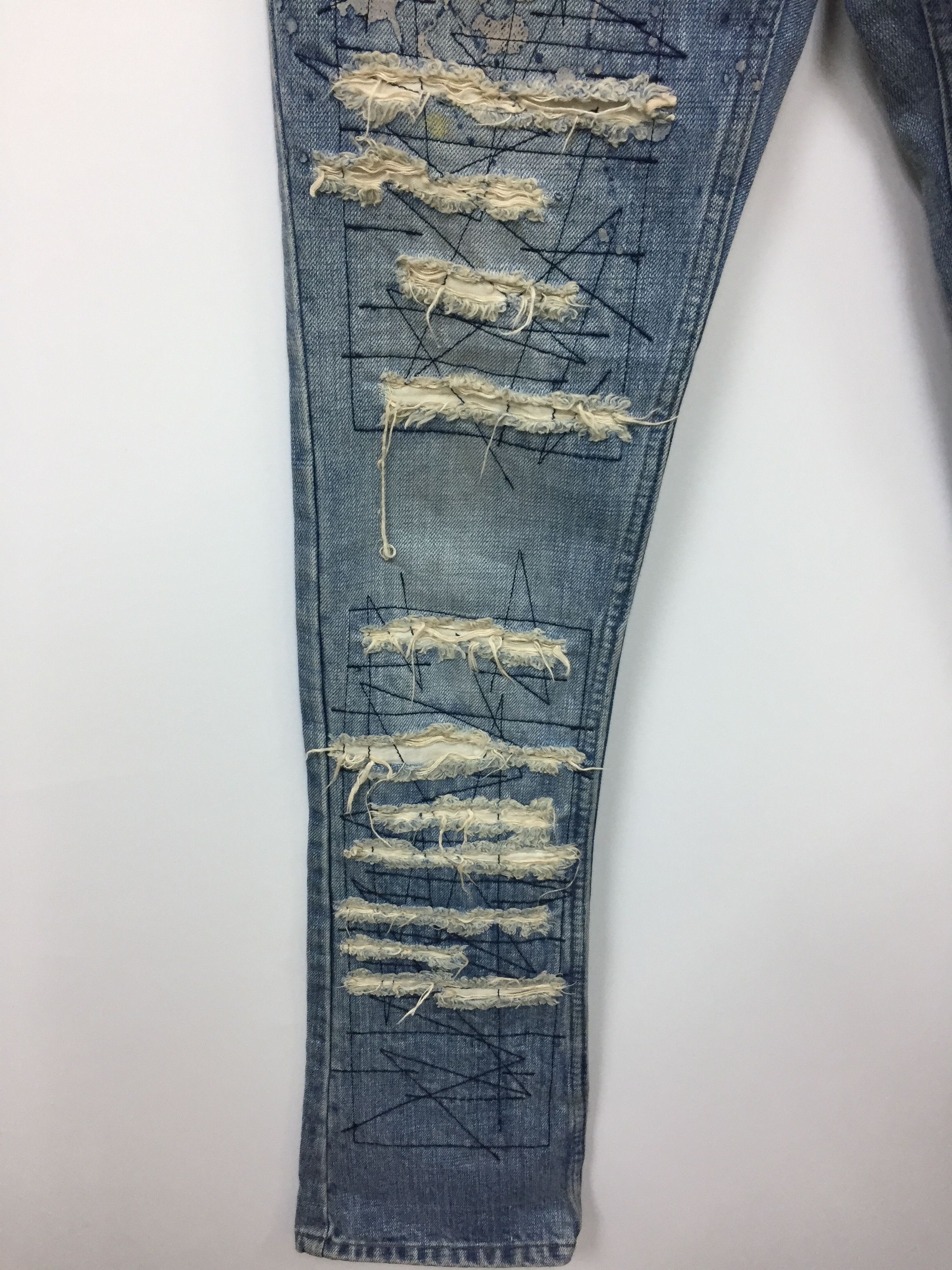 Hysteric Glamour Vtg HYSTERIC GLAMOUR Distressed flare Paint Splatter denim Size 30" / US 8 / IT 44 - 8 Thumbnail