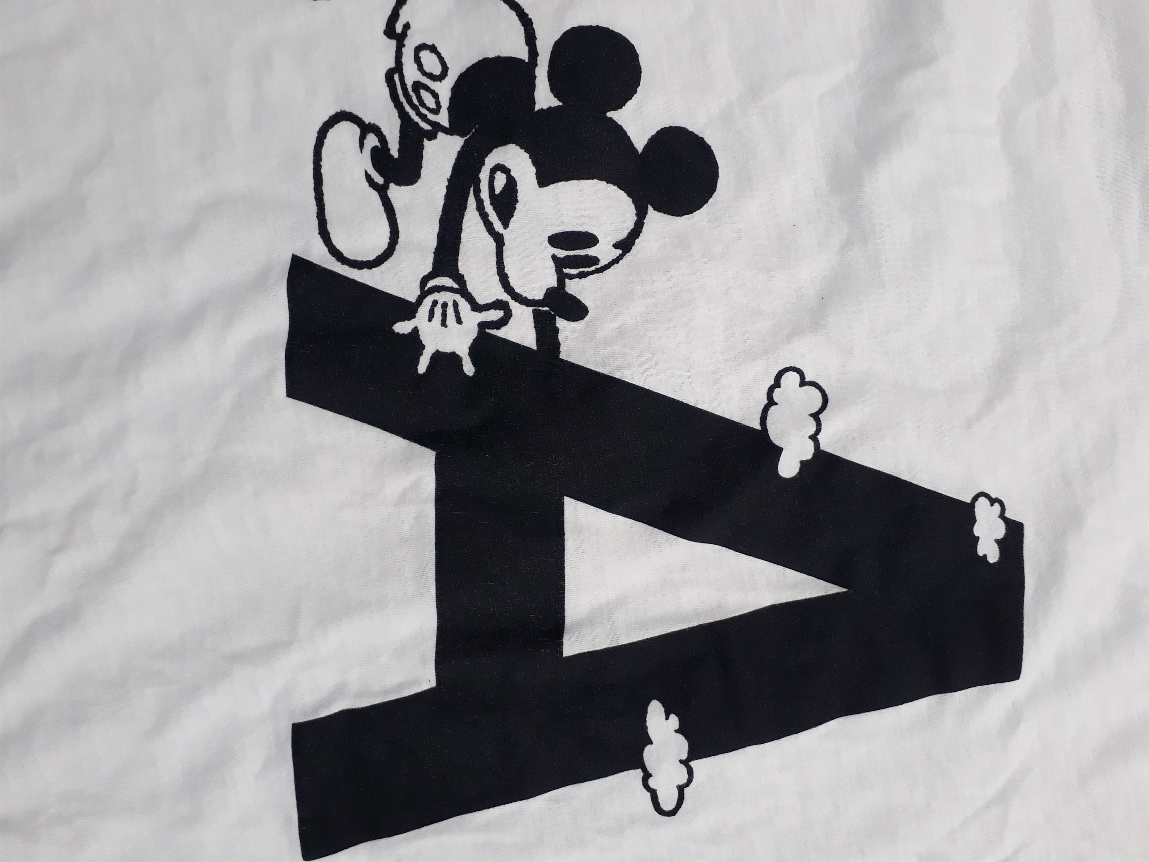 💥FINAL DROP💥UNIQLO UNDERCOVER DISNEY SMALL FIT