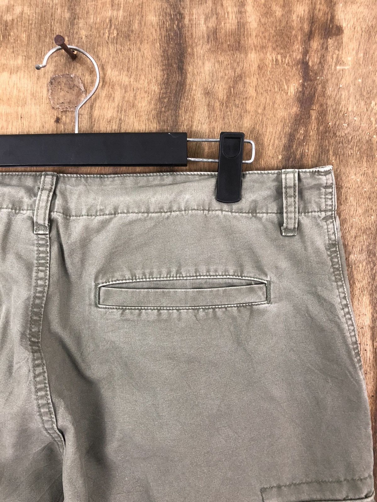 Uniqlo Uniqlo Green cropped Cargo Multipocket pants # 6220 Size US 35 - 10 Thumbnail