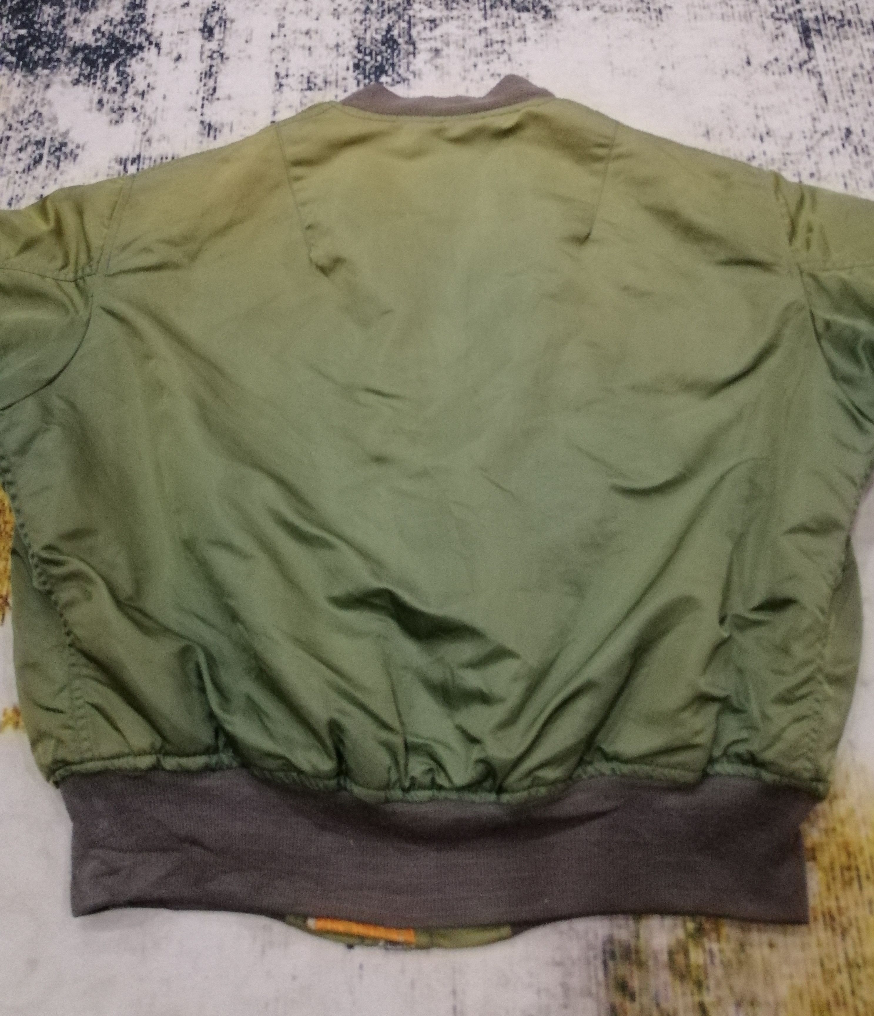 Avirex Vintage Avirex Flyers Man Intermediate Ma-1 Sun Faded Jacket Size US XL / EU 56 / 4 - 9 Thumbnail