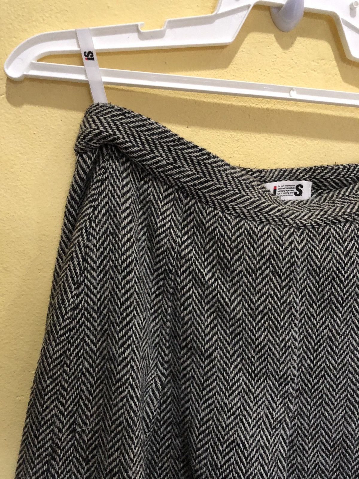 Issey Miyake × Japanese Brand Issey miyake IS skirt size 9 Size 26" / US 2 / IT 38 - 4 Thumbnail