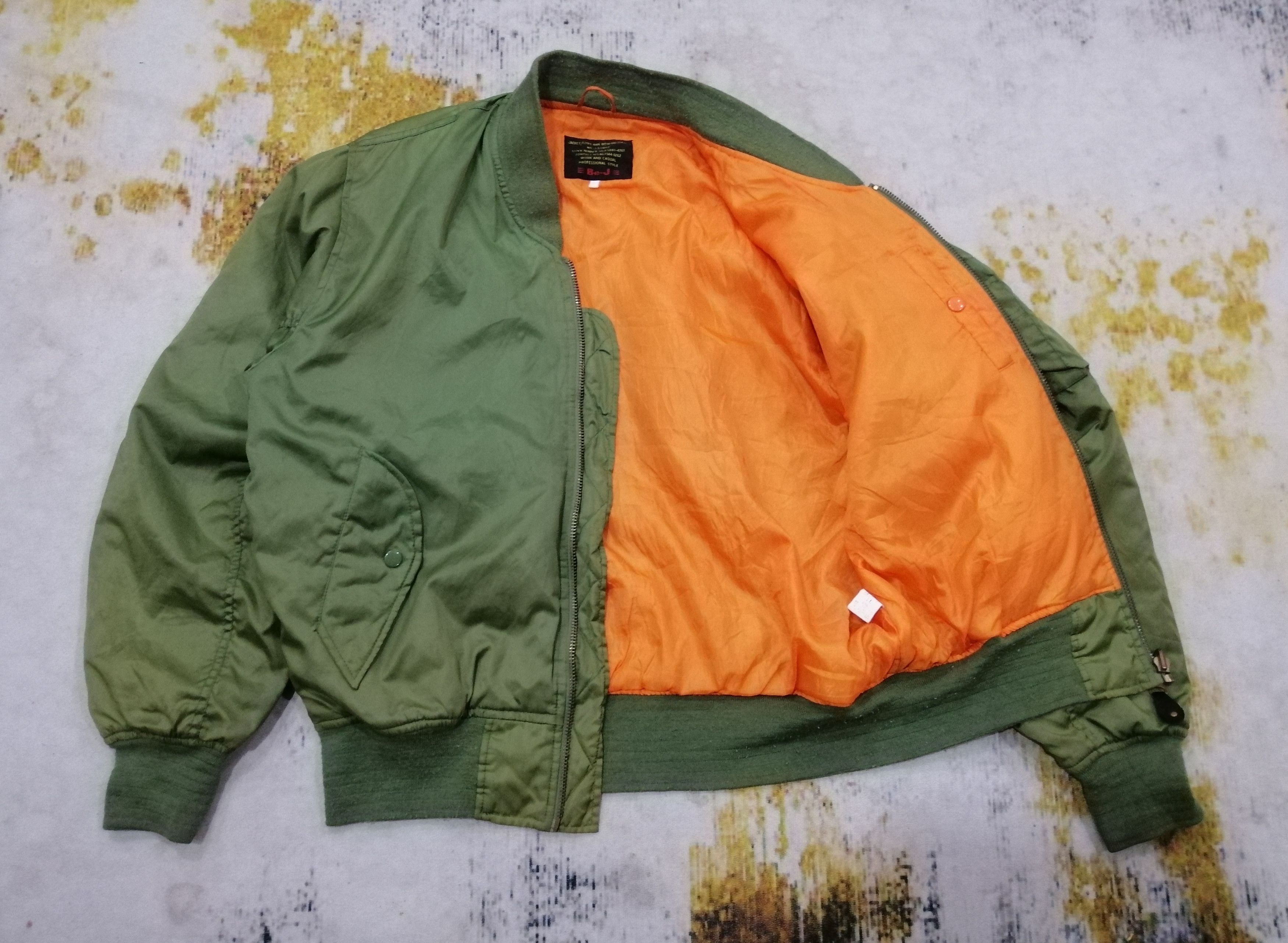 Vintage Vintage FLYER'S Man Sun Faded Bomber Jacket Size US L / EU 52-54 / 3 - 13 Thumbnail