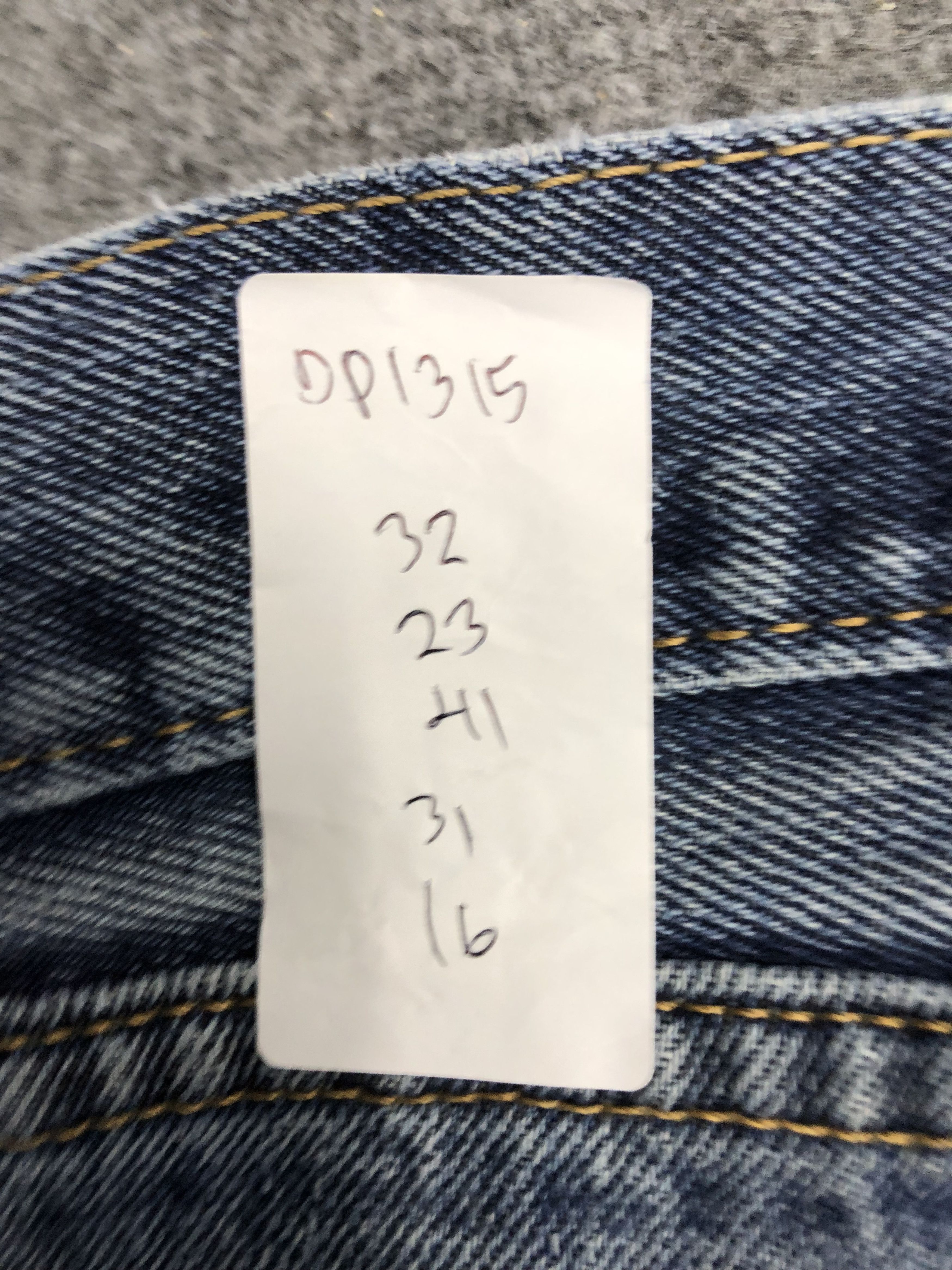 Levi's Vintage Levis 505 Faded Blue Jeans DP1315 Size US 44 / EU 60 - 16 Thumbnail