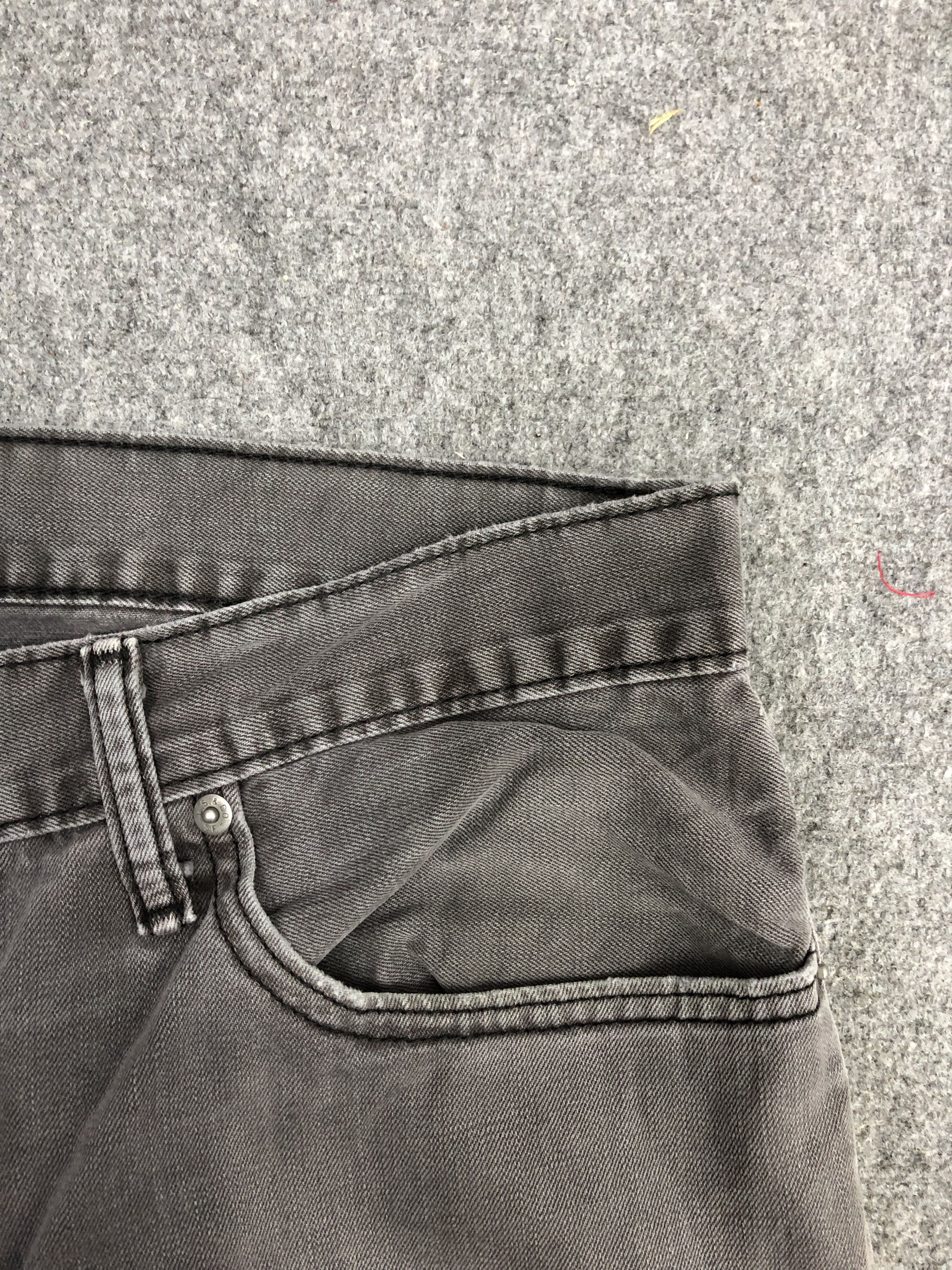 Levi's Vintage Levis 514 Faded Black Jeans DP1321 Size US 34 / EU 50 - 7 Thumbnail