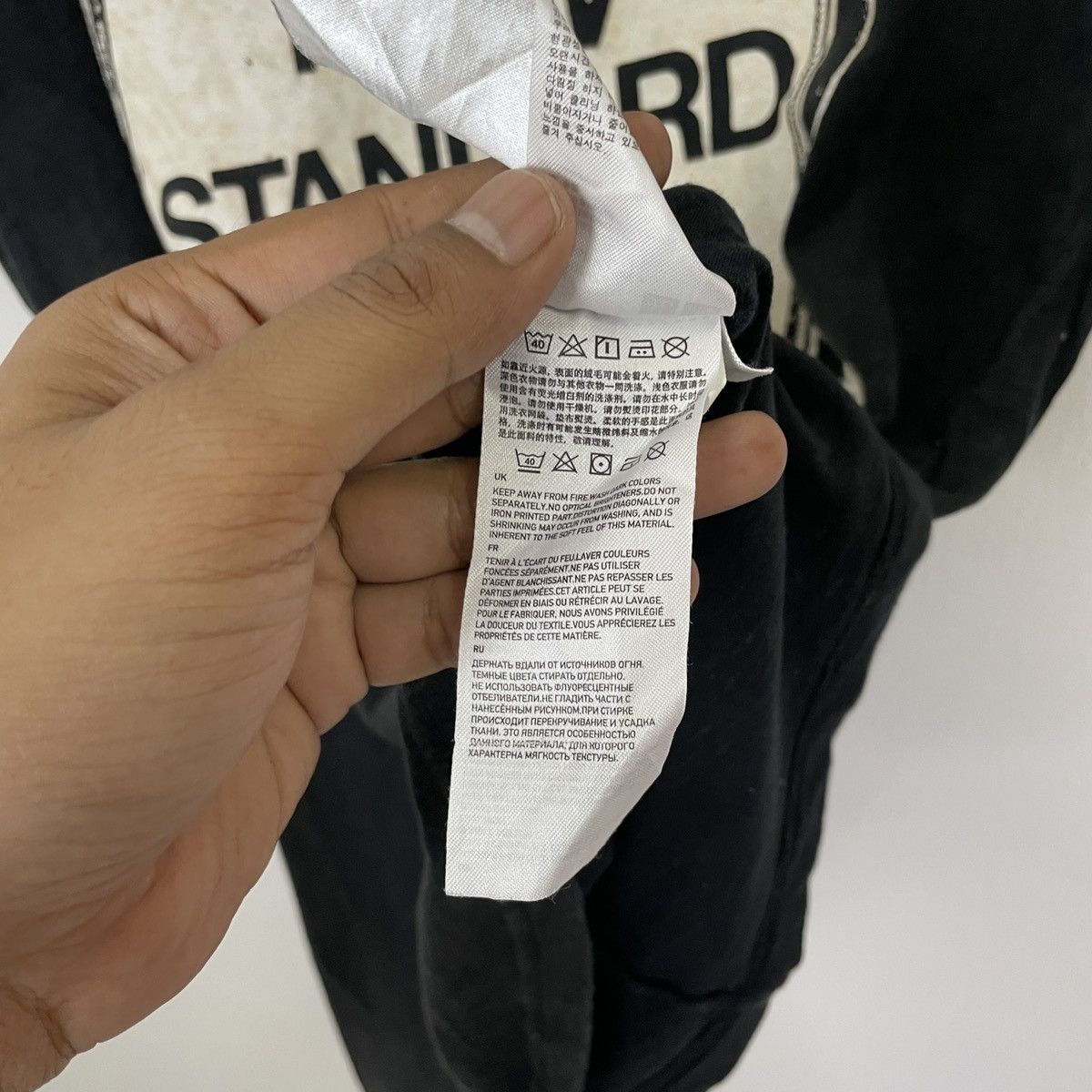 Undercover × Uniqlo Vintage Uniqlo X Undercover Crewneck Tee Size US S / EU 44-46 / 1 - 8 Thumbnail