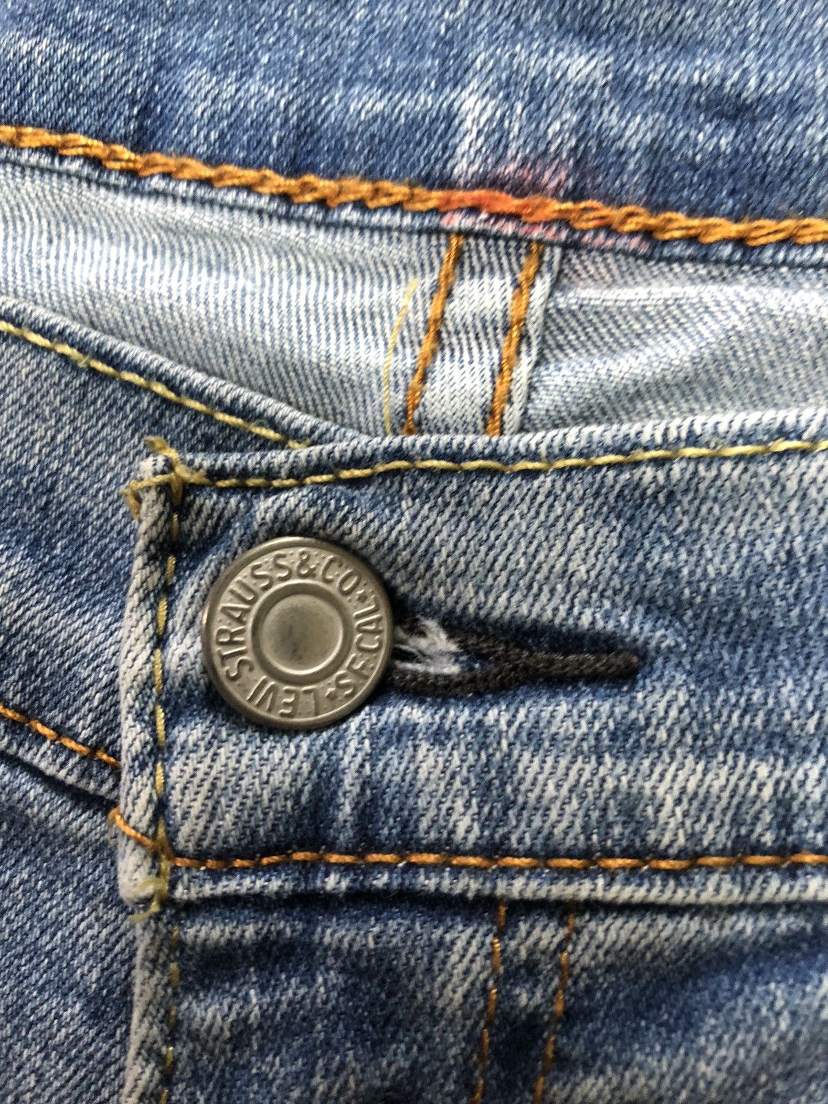 Levi's × Vintage VINTAGE 90s LEVIS 545 BLUE WASH DISTRESSED DENIM Size US 32 / EU 48 - 10 Thumbnail