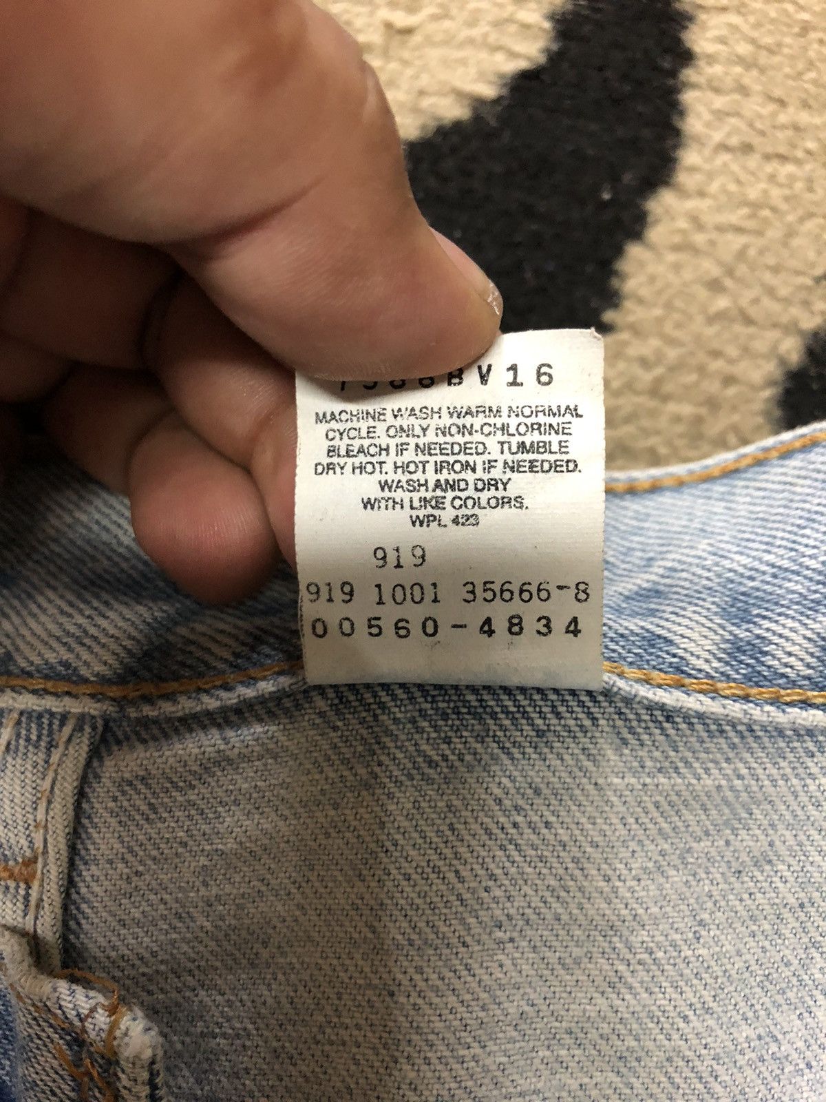 Levi's × Vintage VINTAGE 90s LEVIS 560 LOOSE FIT TAPERED LEG LIGHT BLUE WASH Size US 34 / EU 50 - 13 Thumbnail