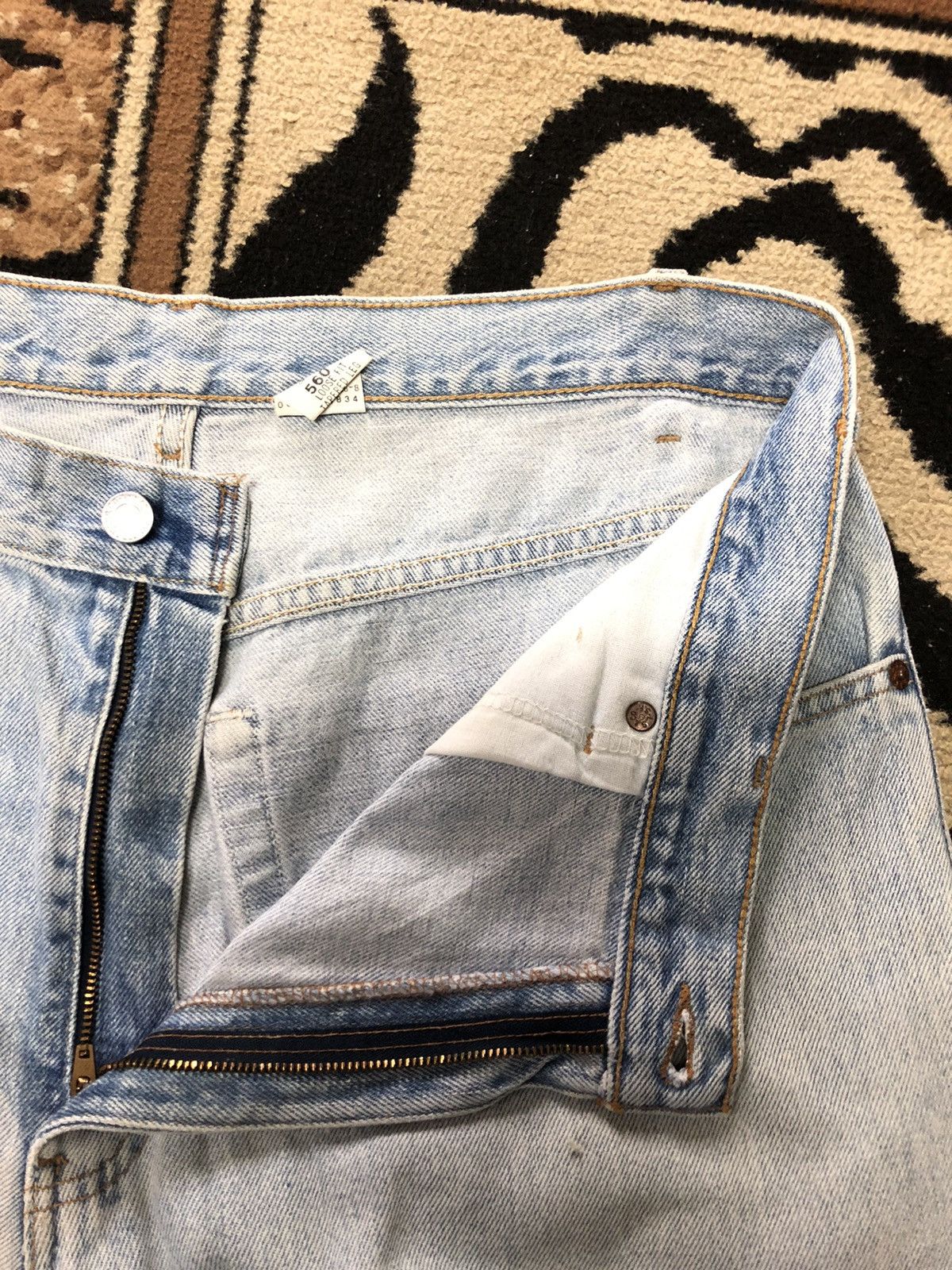 Levi's × Vintage VINTAGE 90s LEVIS 560 LOOSE FIT TAPERED LEG LIGHT BLUE WASH Size US 34 / EU 50 - 11 Thumbnail
