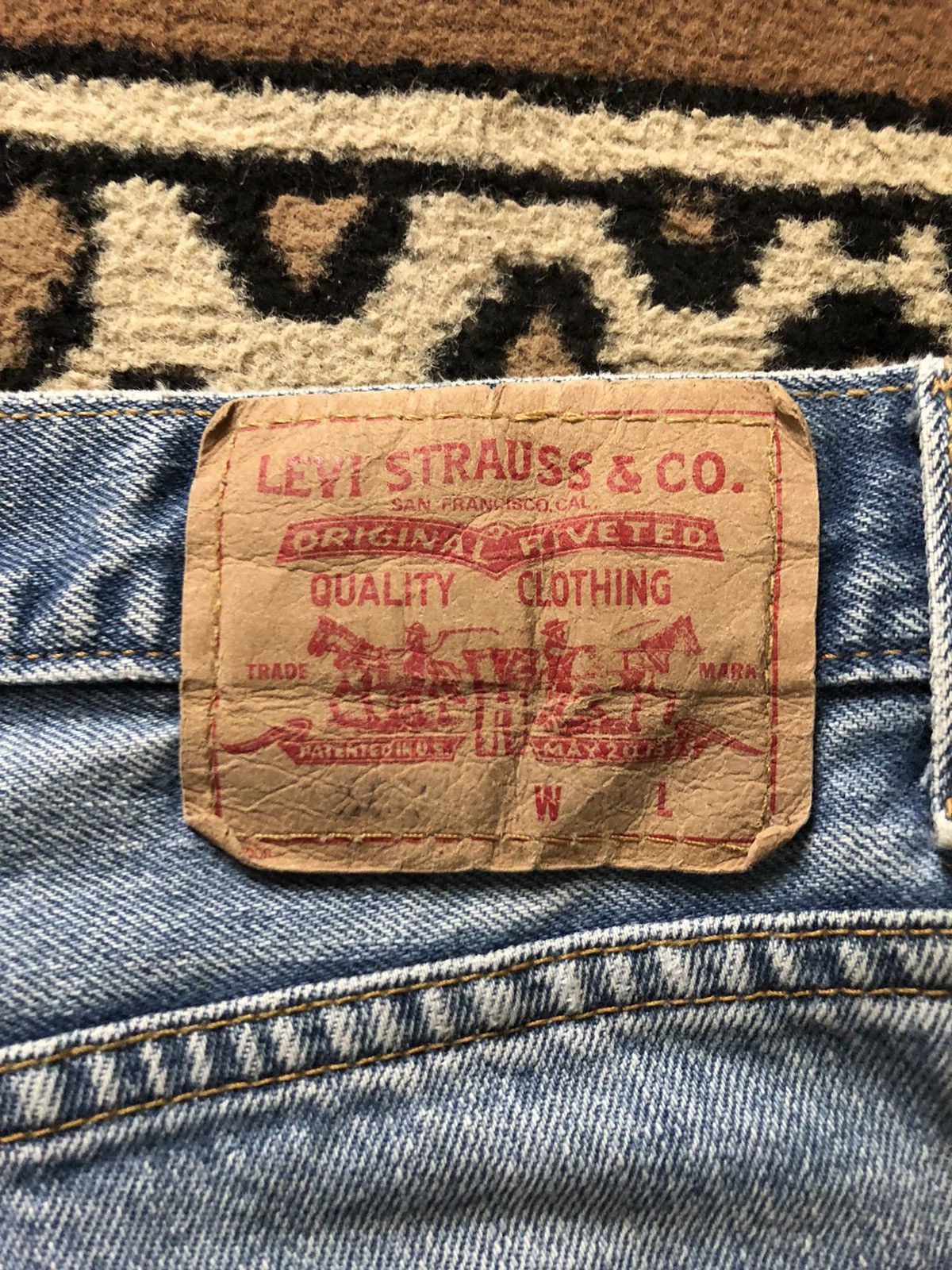 Levi's Vintage Clothing × Vintage VINTAGE 90s LEVIS 560 COMFORT FIT BLUE WASH DISTRESED DENIM Size US 34 / EU 50 - 2 Thumbnail