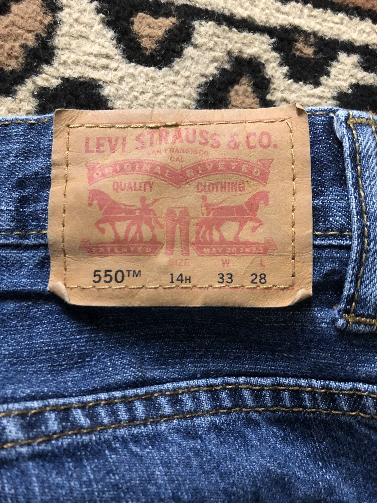 Levi's × Vintage VINTAGE 90s LEVIS 550tm RELAXED BLUE WASH DENIM Size US 33 - 2 Thumbnail