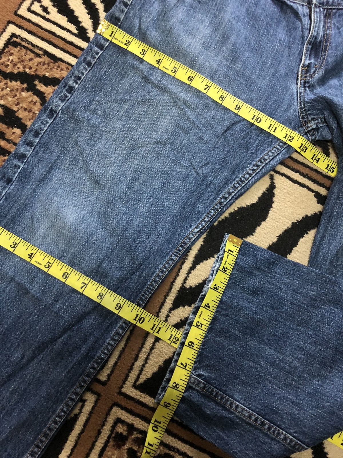 Levi's × Vintage VINTAGE 90s LEVIS 550tm RELAXED BLUE WASH DENIM Size US 33 - 17 Thumbnail