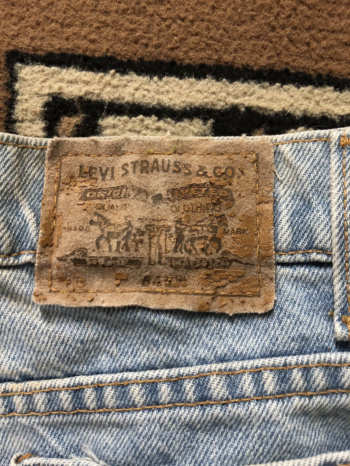 Levi's × Vintage VINTAGE 90s LEVIS BROWN TAB BLUE WASH DENIM Size US 33 - 11 Thumbnail