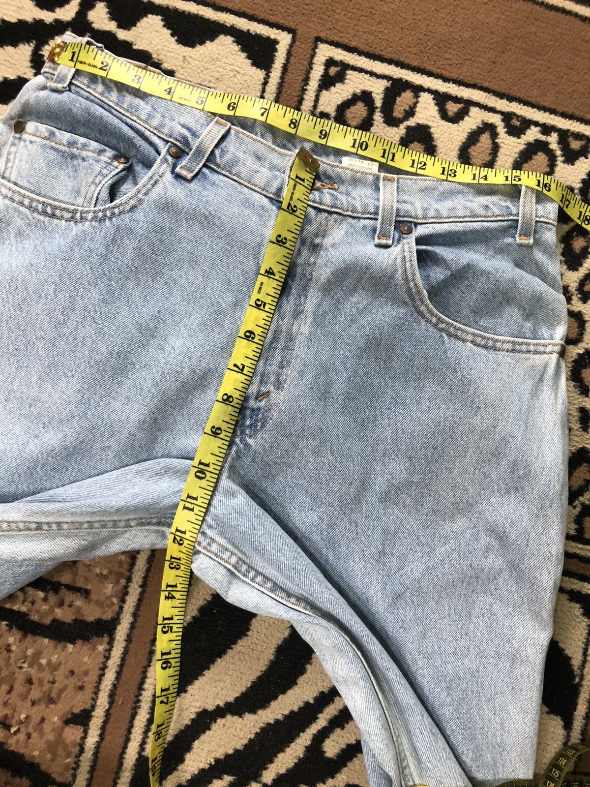 Levi's × Vintage VINTAGE 90s LEVIS BROWN TAB BLUE WASH DENIM Size US 33 - 14 Thumbnail