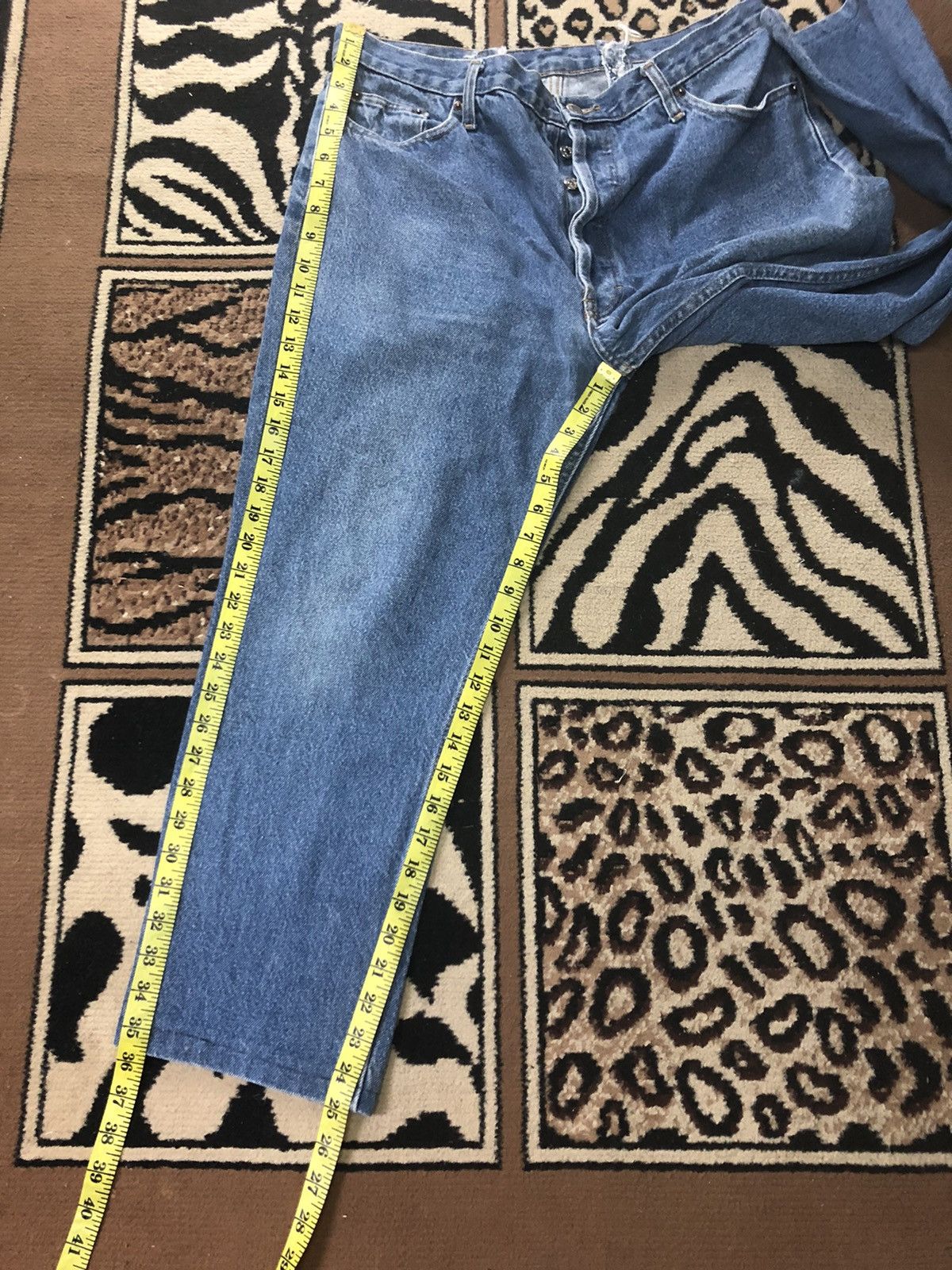 Levi's × Vintage VINTAGE 90s LEVIS 501 QUARTER SHORT BLUE WASH DENIM USA Size US 34 / EU 50 - 14 Thumbnail
