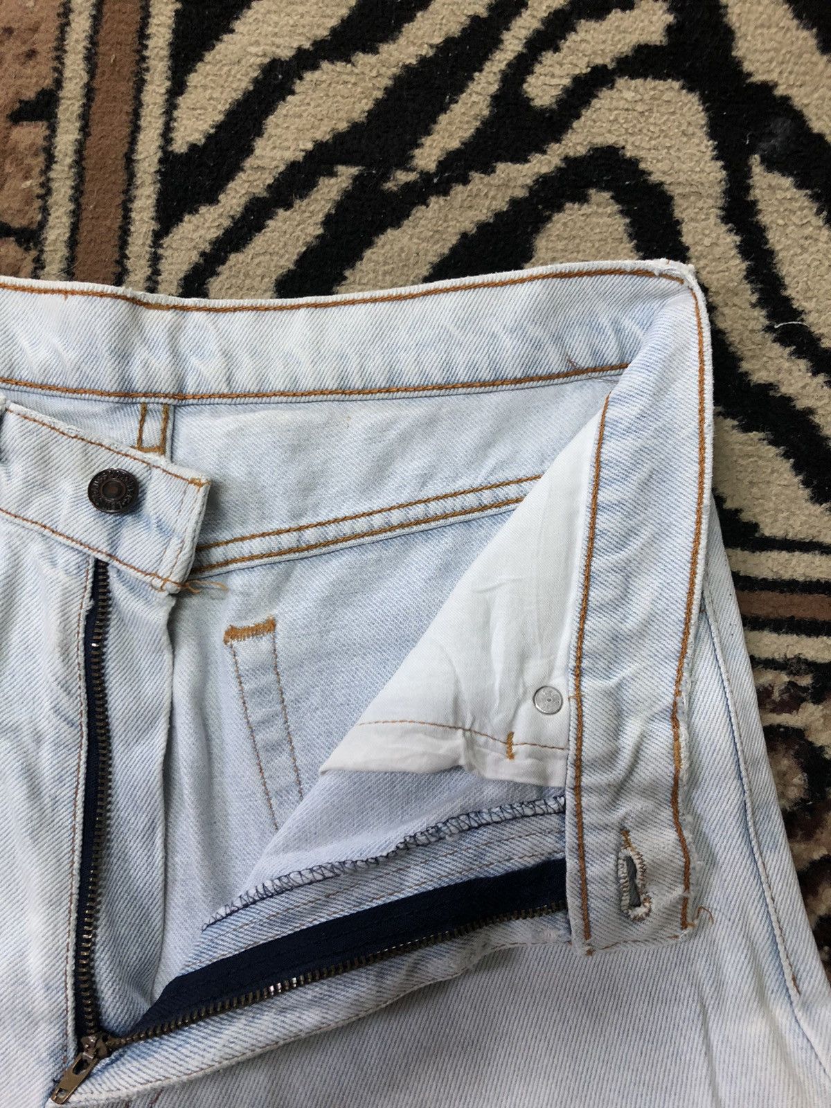 Levi's Vintage Clothing × Vintage VINTAGE 80s LEVIS 515-0217 LIGHT BLUE WASH DISTRESSED DENIM Size US 30 / EU 46 - 5 Thumbnail