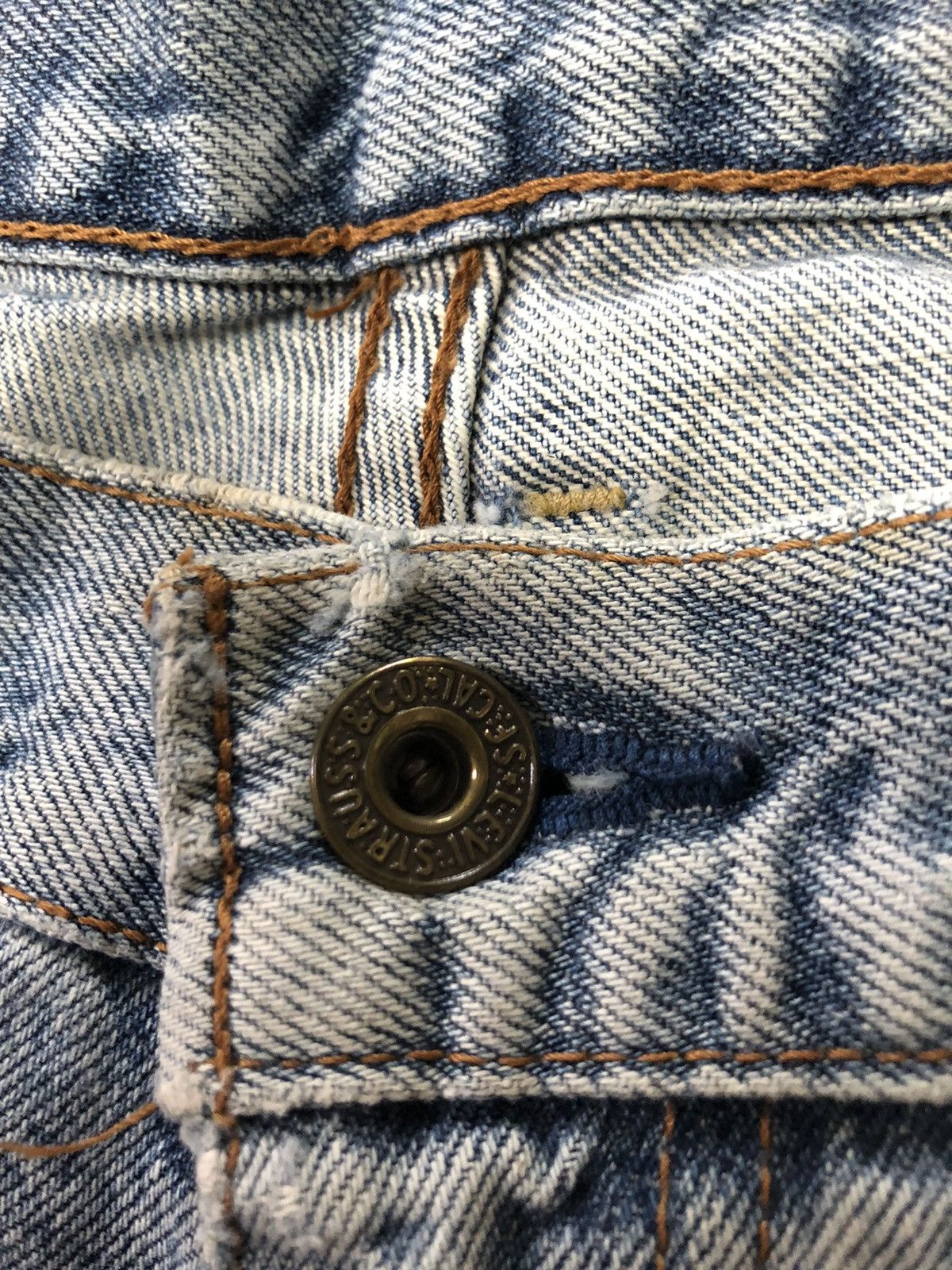 Levi's Vintage Clothing × Vintage VINTAGE 90s LEVIS 503 LIGHT BLUE WASH DISTRESSED DENIM Size US 33 - 4 Thumbnail