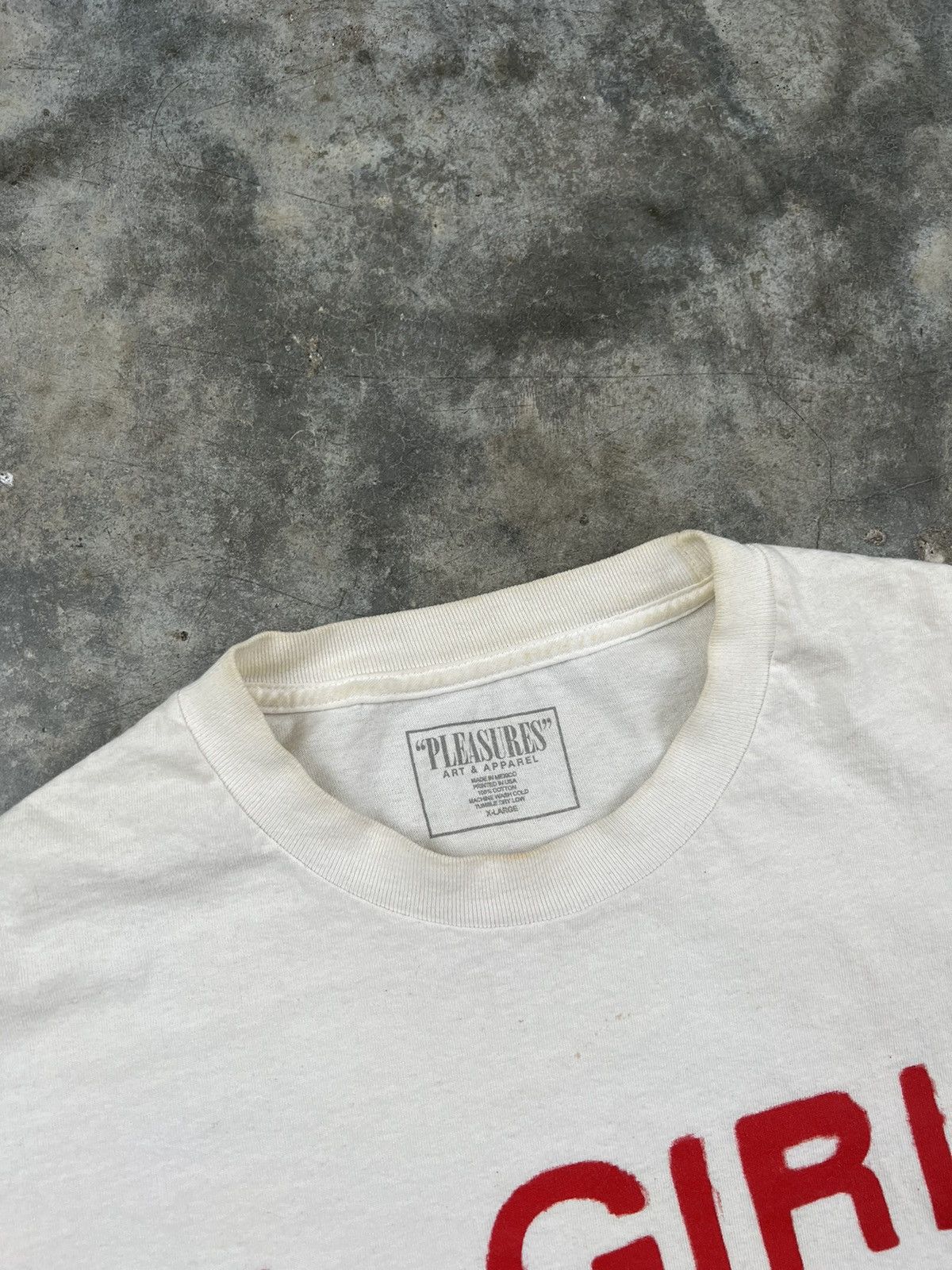 Pleasures Pleasures " A Girl Is A Gun " White + Red Tee Sz. XL Size US XL / EU 56 / 4 - 3 Thumbnail