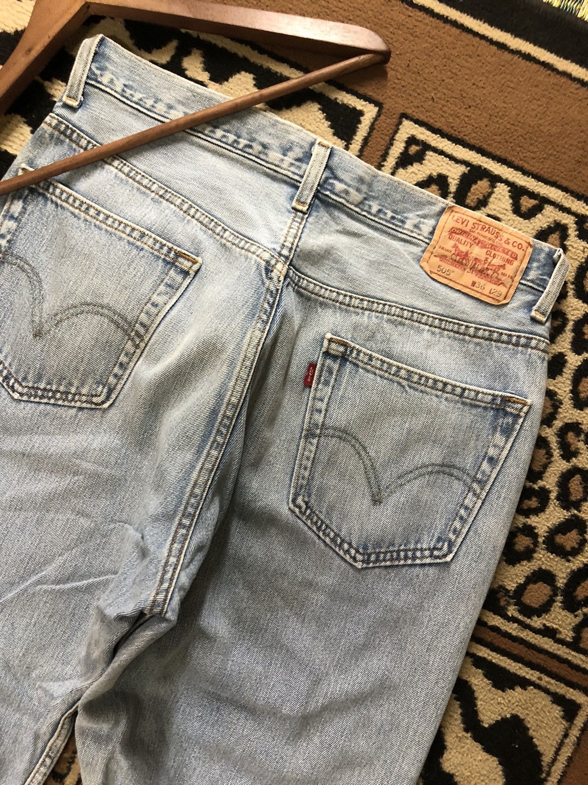 Levi's Vintage Clothing × Vintage VINTAGE LEVIS 505 REGULAR FIT LIGHT BLUE WASH DENIM Size US 33 - 9 Thumbnail