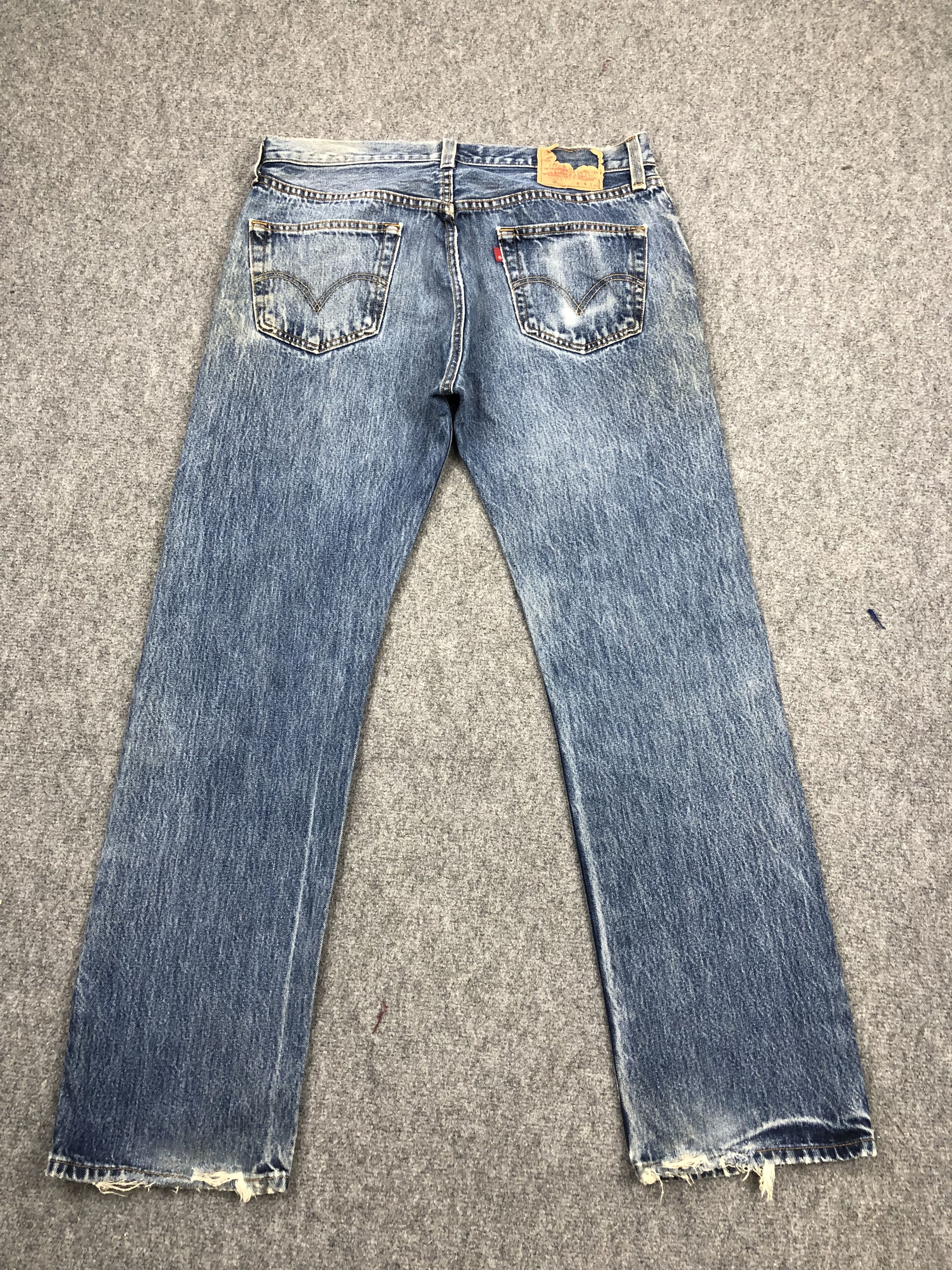 Levi's Vintage Levis 501 Faded Blue Jeans DP1513 Size US 35 - 3 Thumbnail