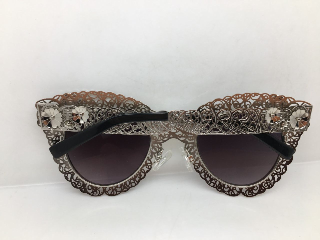 Vintage MOD ROCCOCO BAROQUE FLORALI FILIGREE RUNWAY SHOW SUNGLASSES Size ONE SIZE - 6 Thumbnail